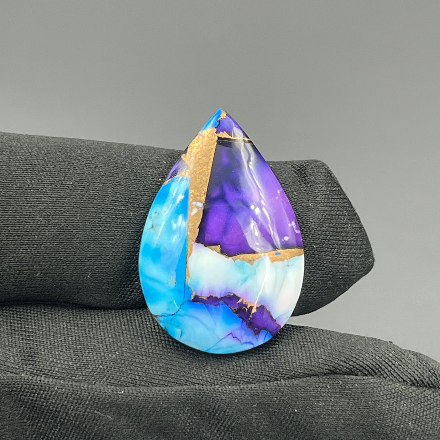 Kingman Purple & Ice Blue Dahlia - Loose Cab - Teardrop