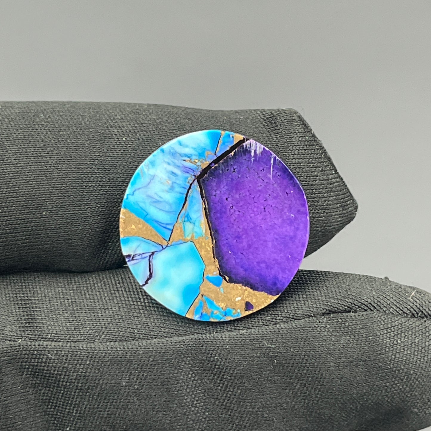 Kingman Purple & Ice Blue Dahlia - Loose Cab - Round
