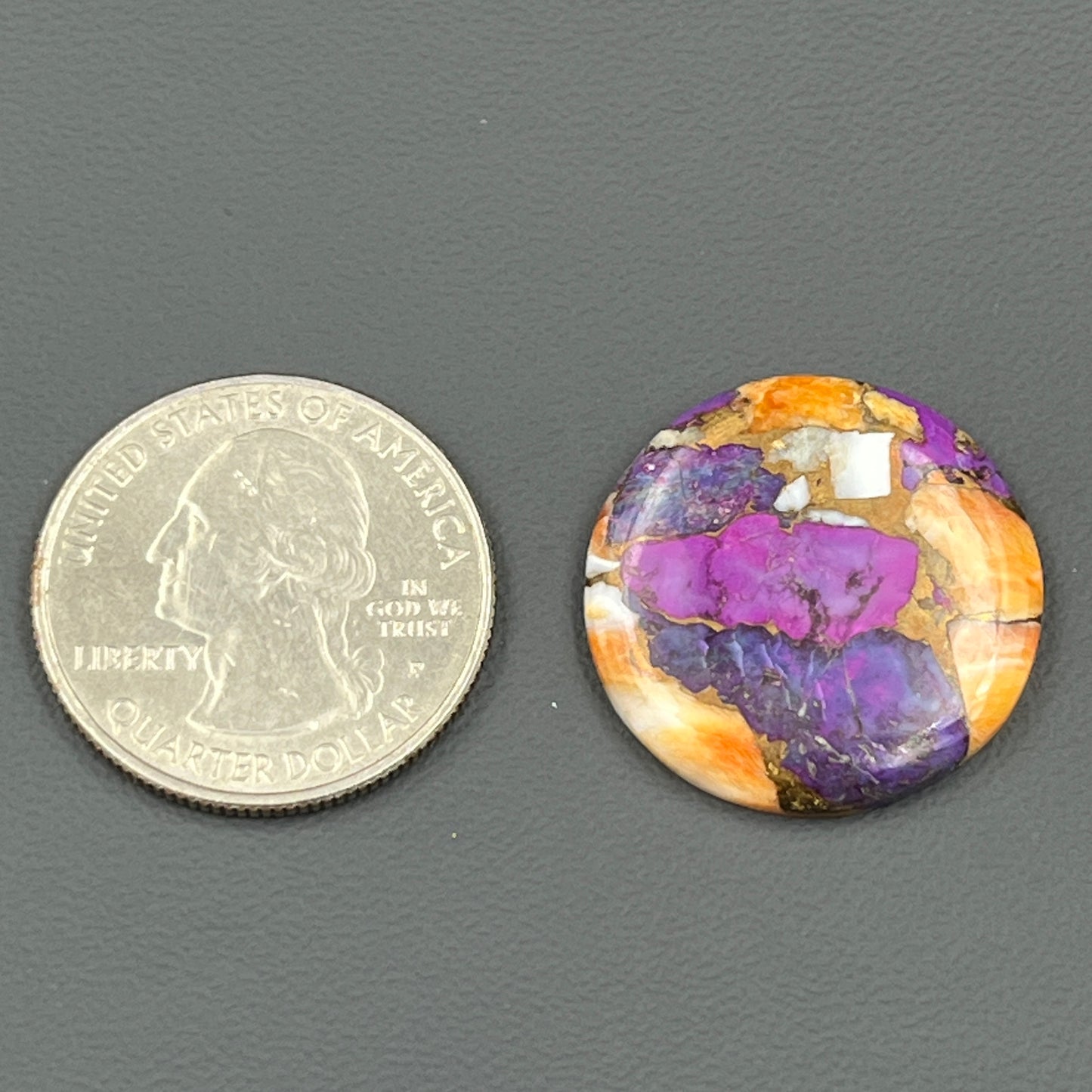 Kingman Purple Oyster Mohave - Loose Cab - Round