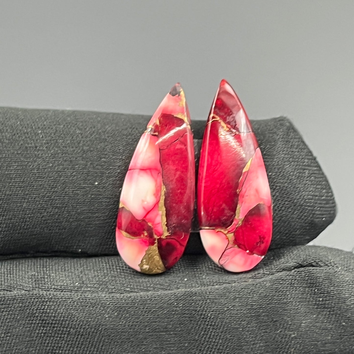 Kingman Red Rose Dahlia - Matching Pairs - Teardrop