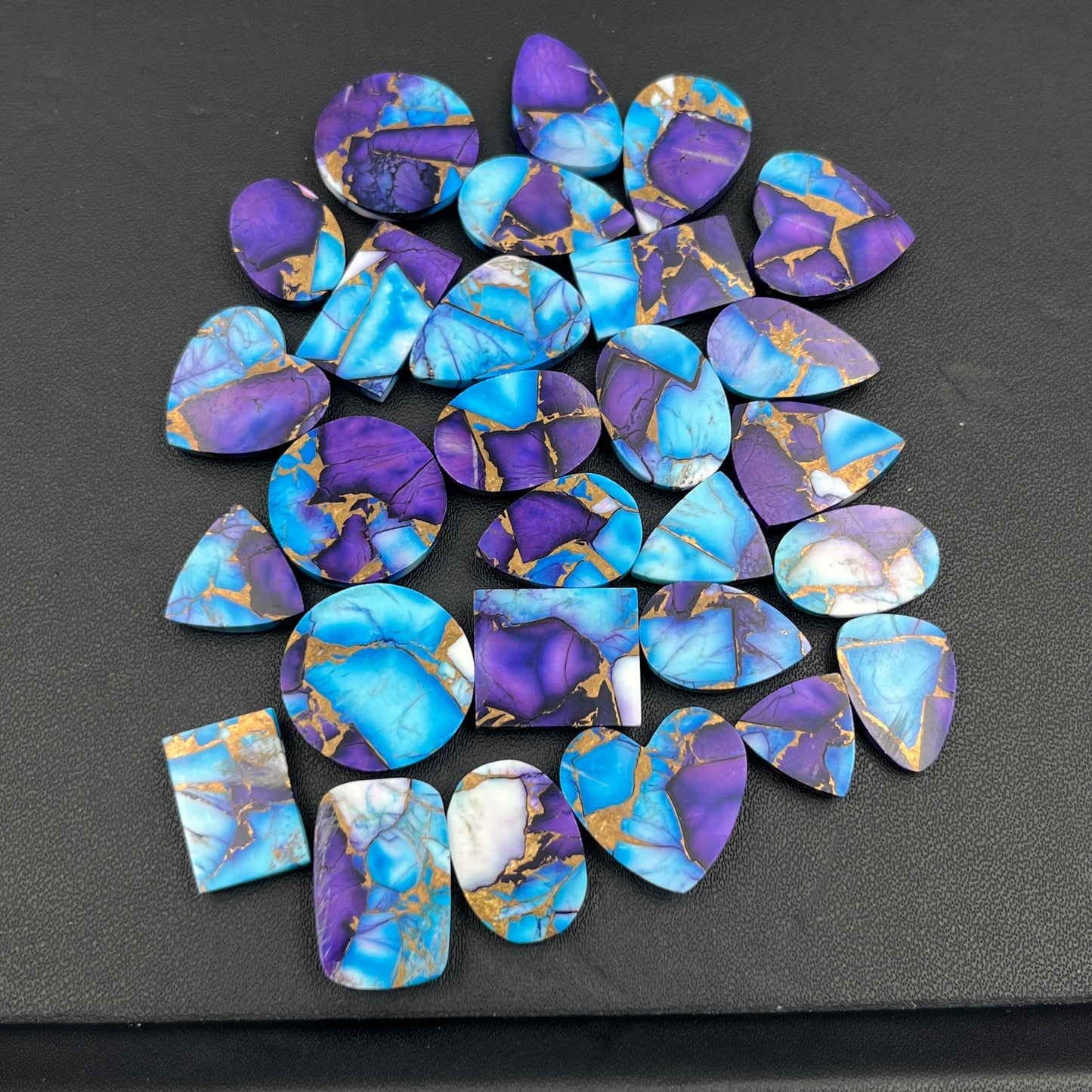 Kingman Purple & Ice Blue Dahlia Wholesale Lot - 28 Pcs