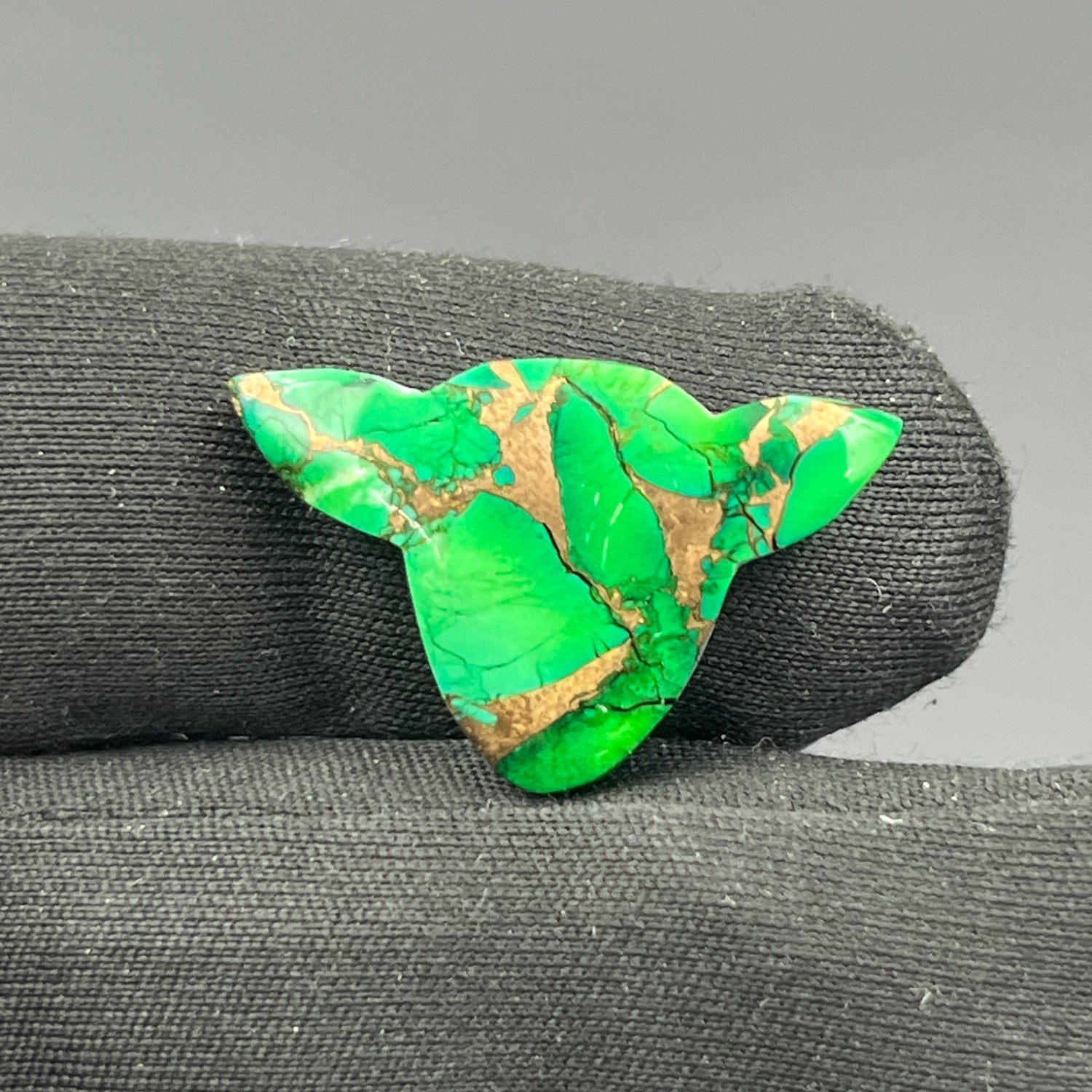 Kingman Forest Green Dahlia - Loose Cab - Cow Head