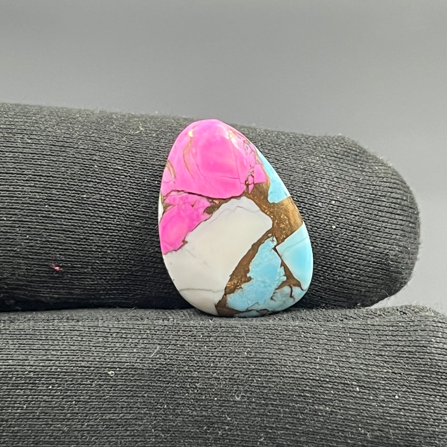 Cotton Candy Dahlia Cabochon - Tumble