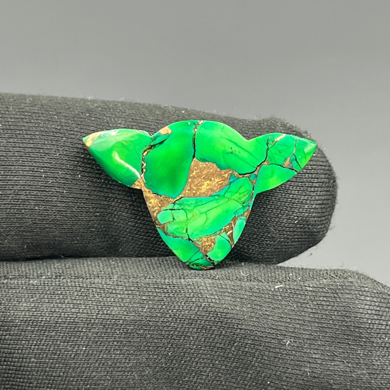 Kingman Forest Green Dahlia - Loose Cab - Cow Head