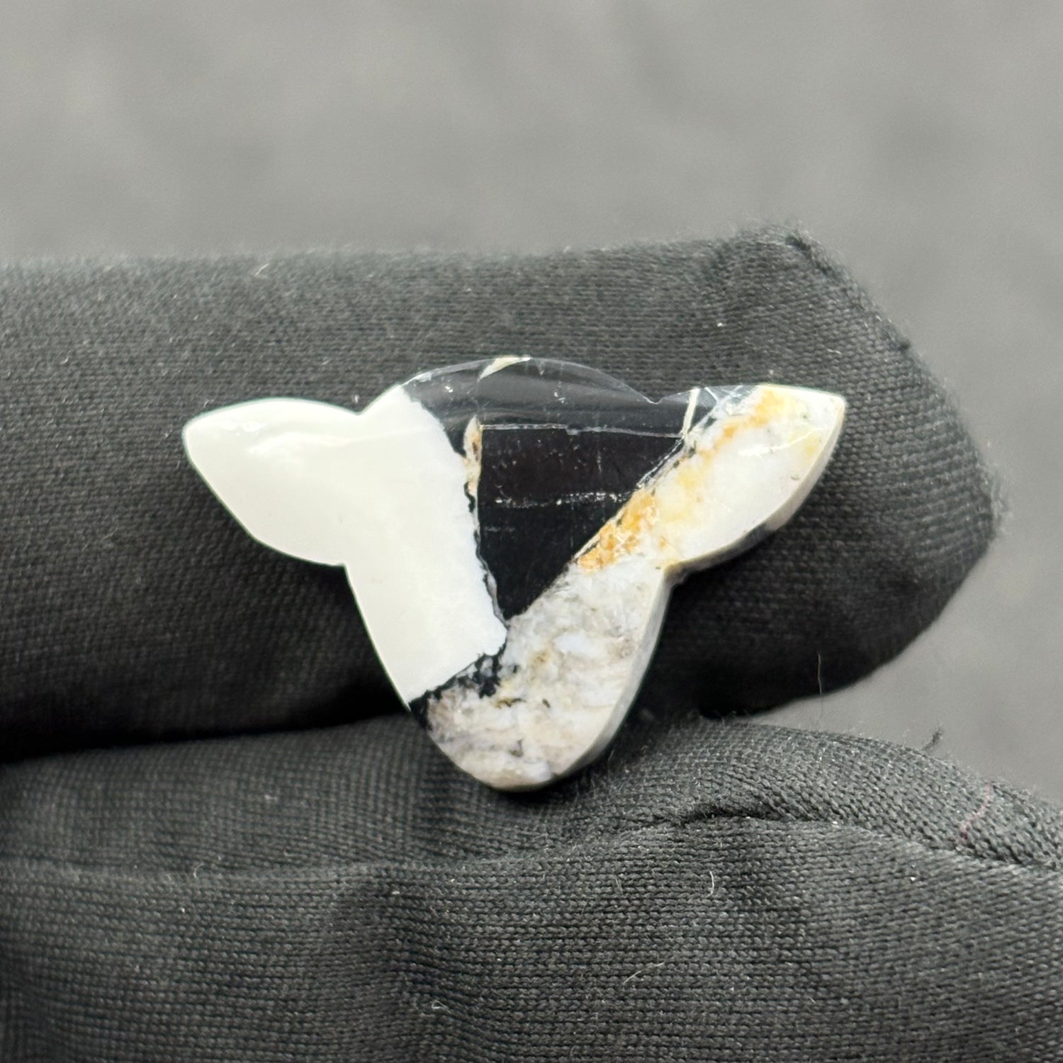 Kingman White Buffalo Turquoise - Loose Cab - Cow Head