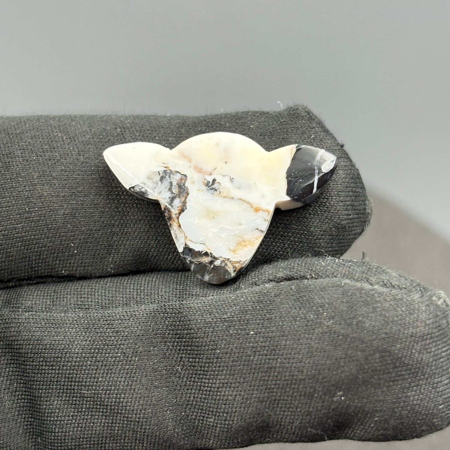Kingman White Buffalo Turquoise - Loose Cab - Cow Head