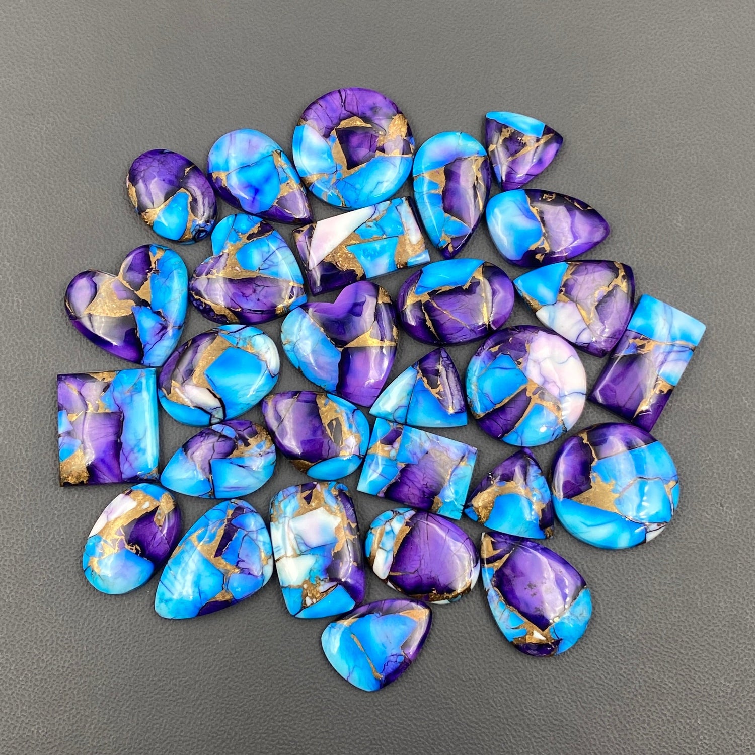 Kingman Purple & Ice Blue Dahlia Wholesale Lot - 28 Pcs