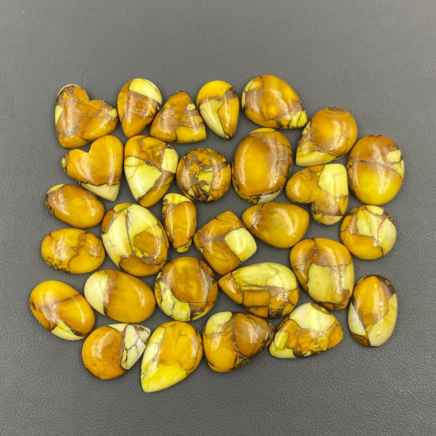 Kingman Honey Dahlia - Loose Cabs - Wholesale Lot - 29 Pcs