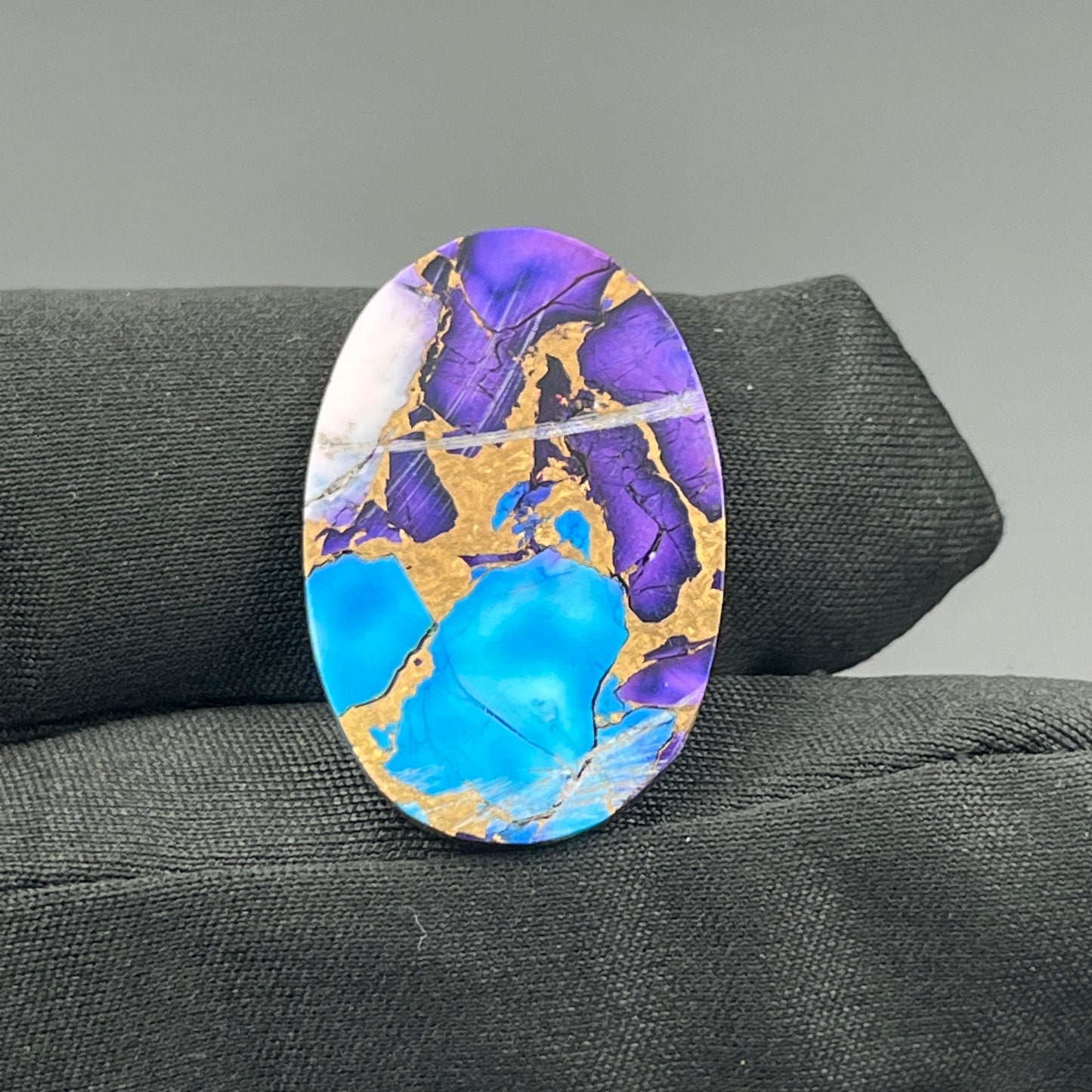 Kingman Purple & Ice Blue Dahlia  - Loose Cab - Oval