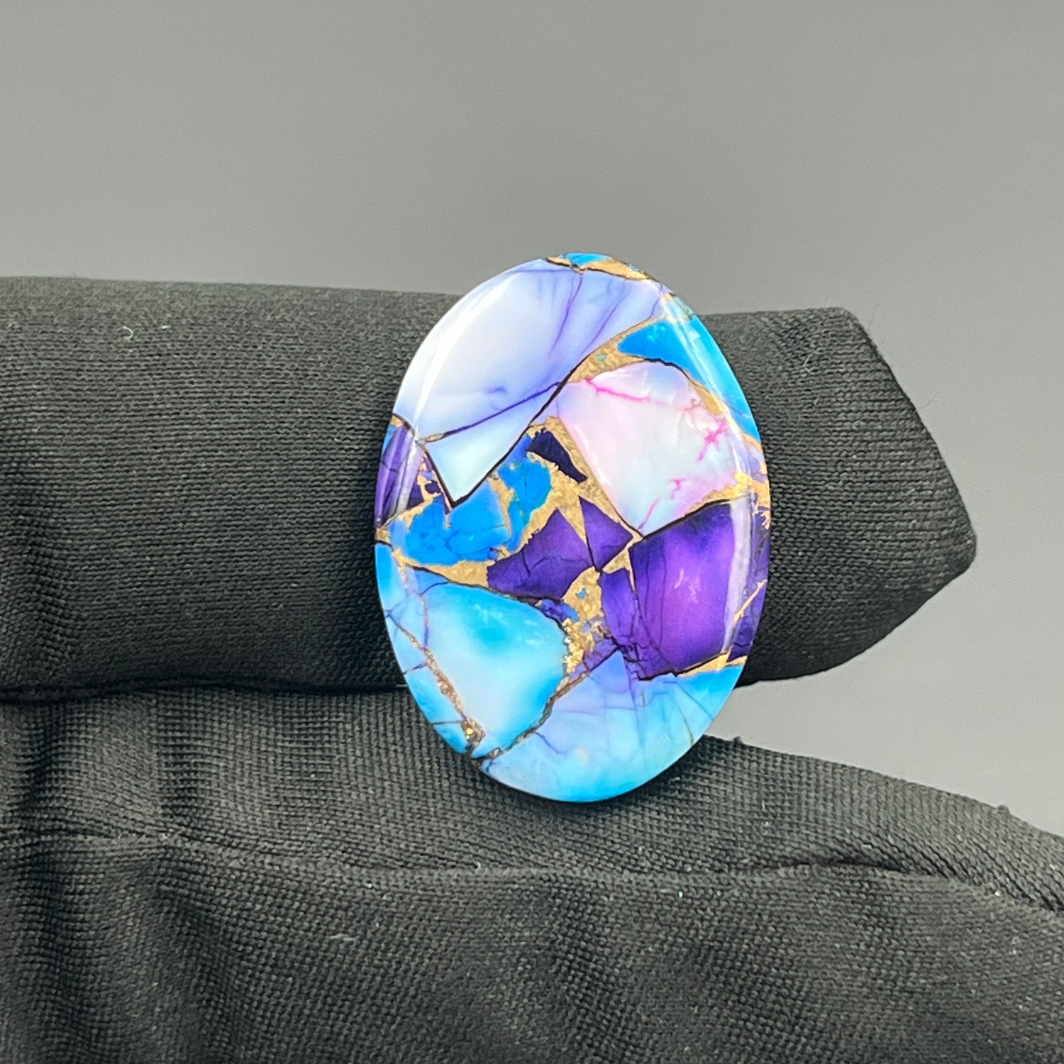 Kingman Purple & Ice Blue Dahlia  - Loose Cab - Oval