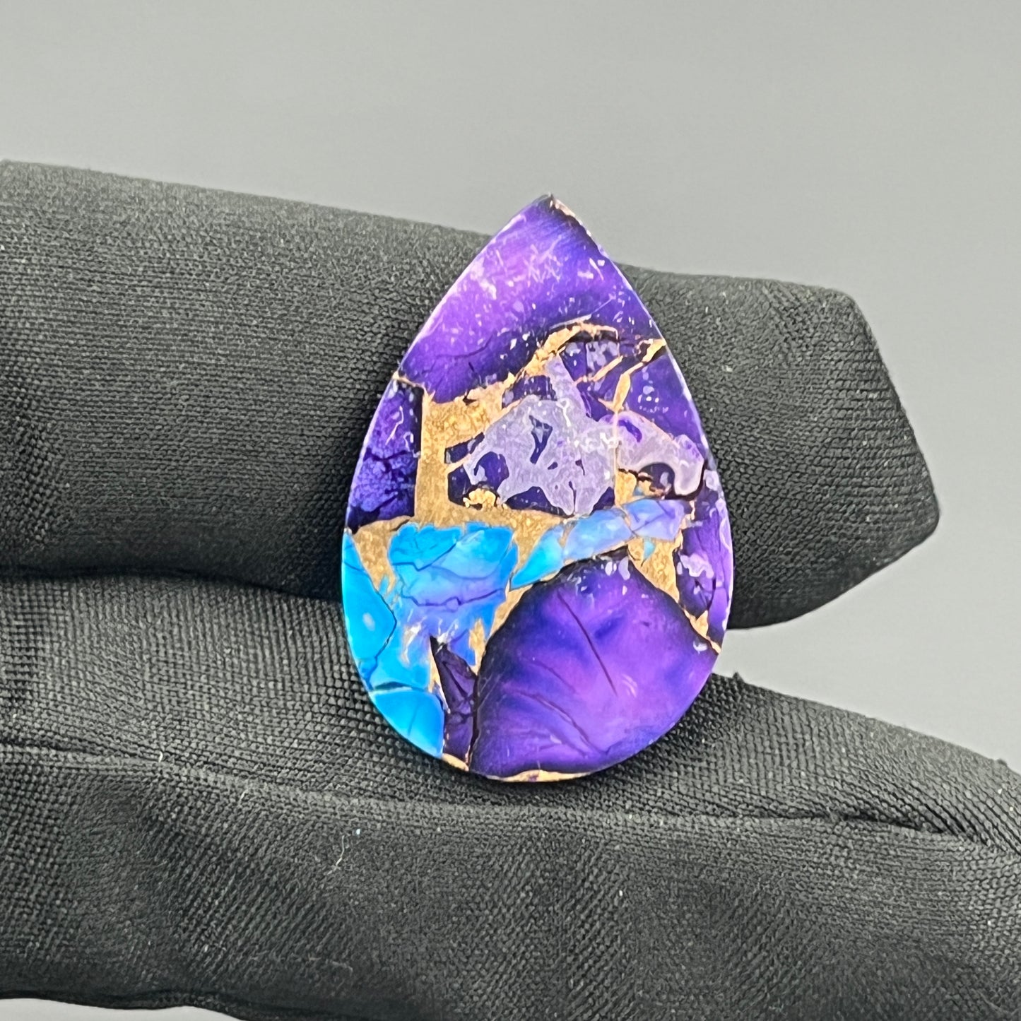Kingman Purple & Ice Blue Dahlia  - Loose Cab - Teardrop