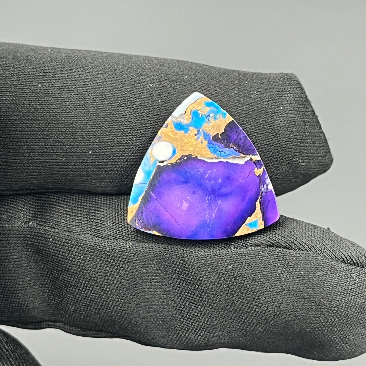 Kingman Purple & Ice Blue Dahlia  - Loose Cab - Trillion