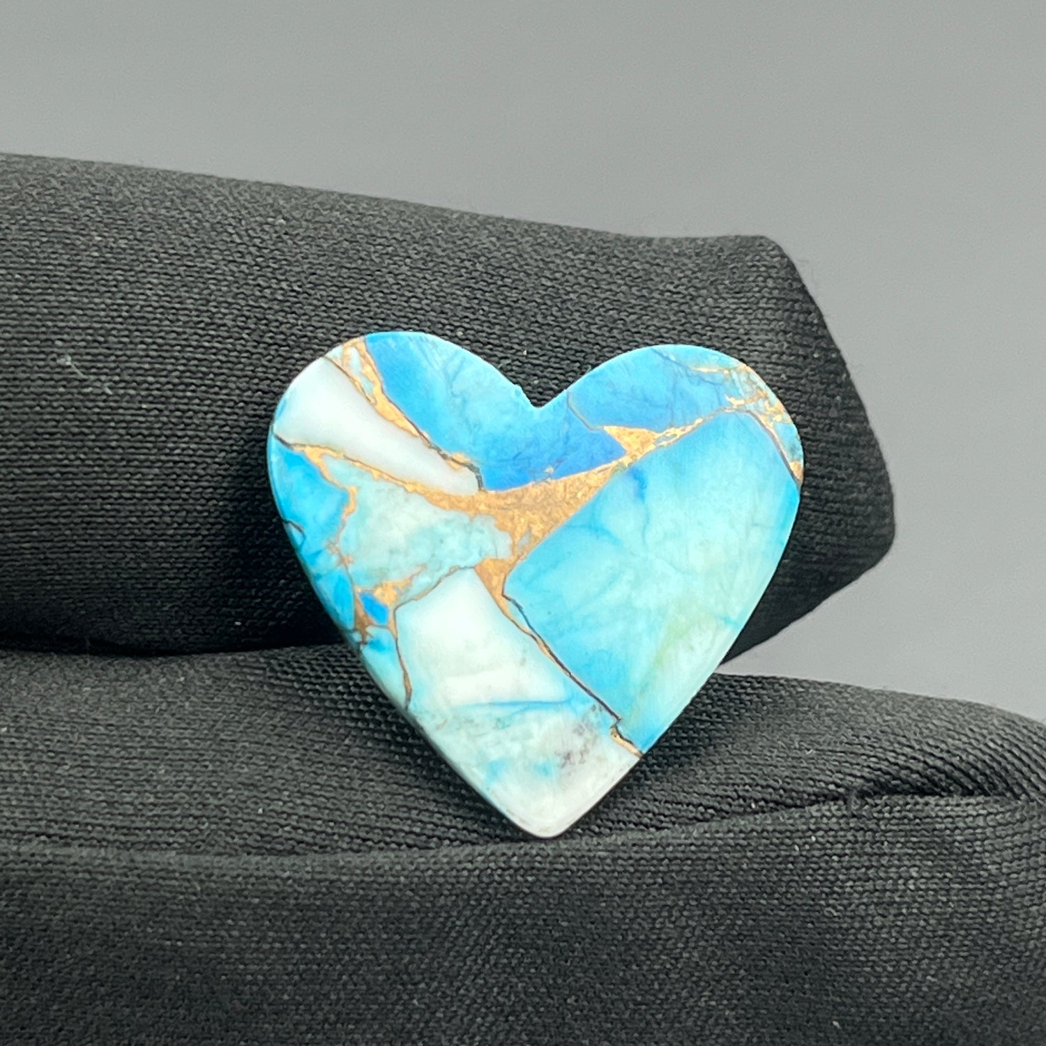 Kingman Ice Blue Dahlia - Loose Cabs - Heart