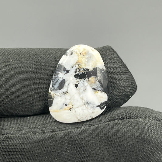 White Buffalo Turquoise Cabochon - Tumble