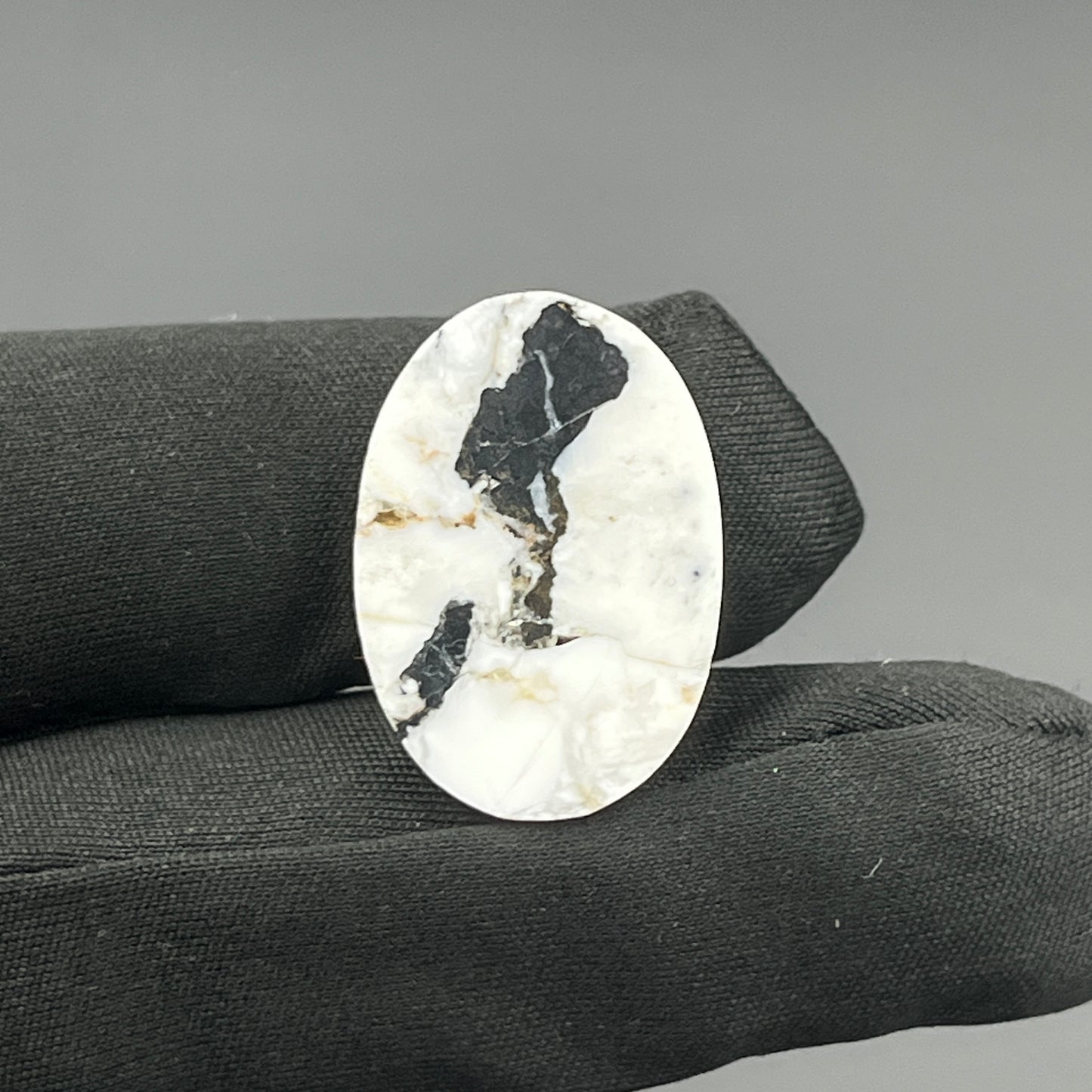 White Buffalo Turquoise Cabochon - Ovel