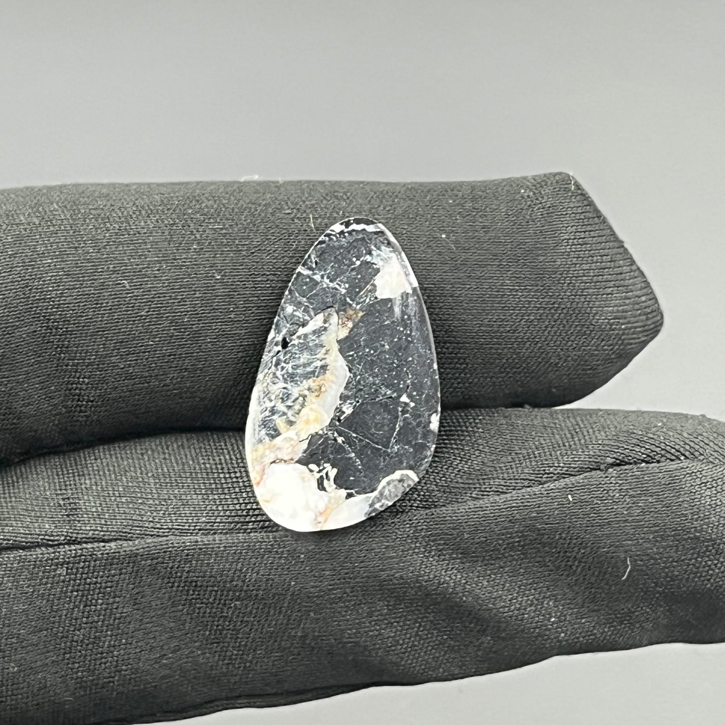 White Buffalo Turquoise Cabochon - Tumble