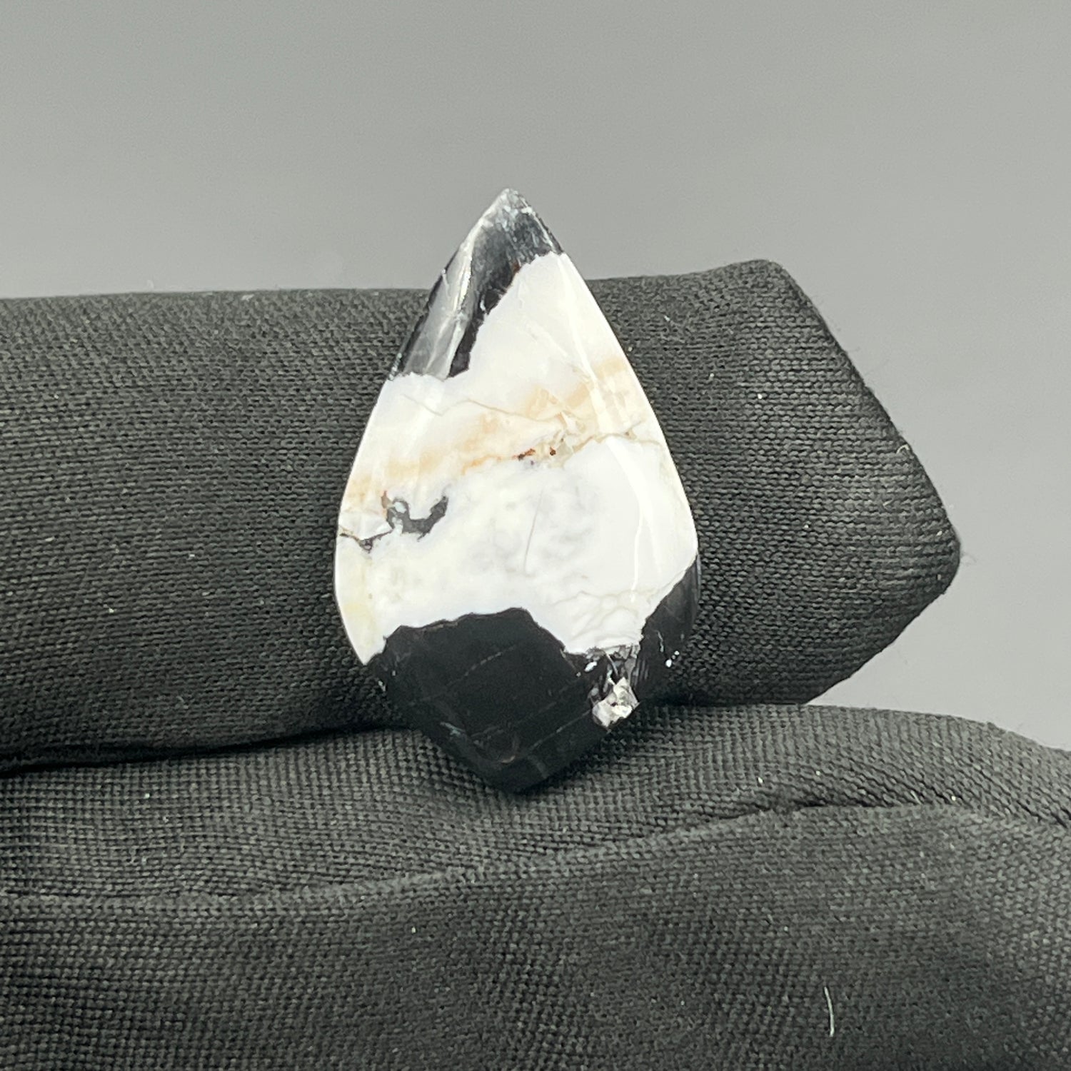 White Buffalo Turquoise Cabochon - Kite