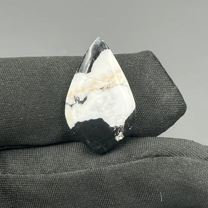 White Buffalo Turquoise Cabochon - Kite