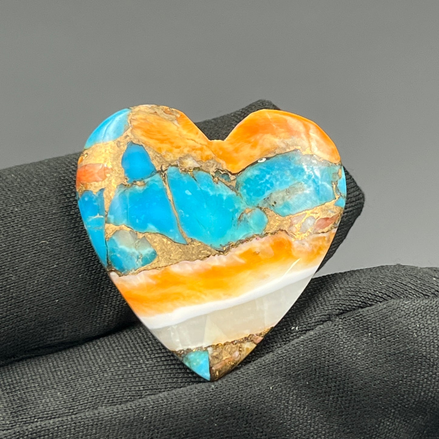 Kingman Spiny Oyster Turquoise - Loose Cab - Heart
