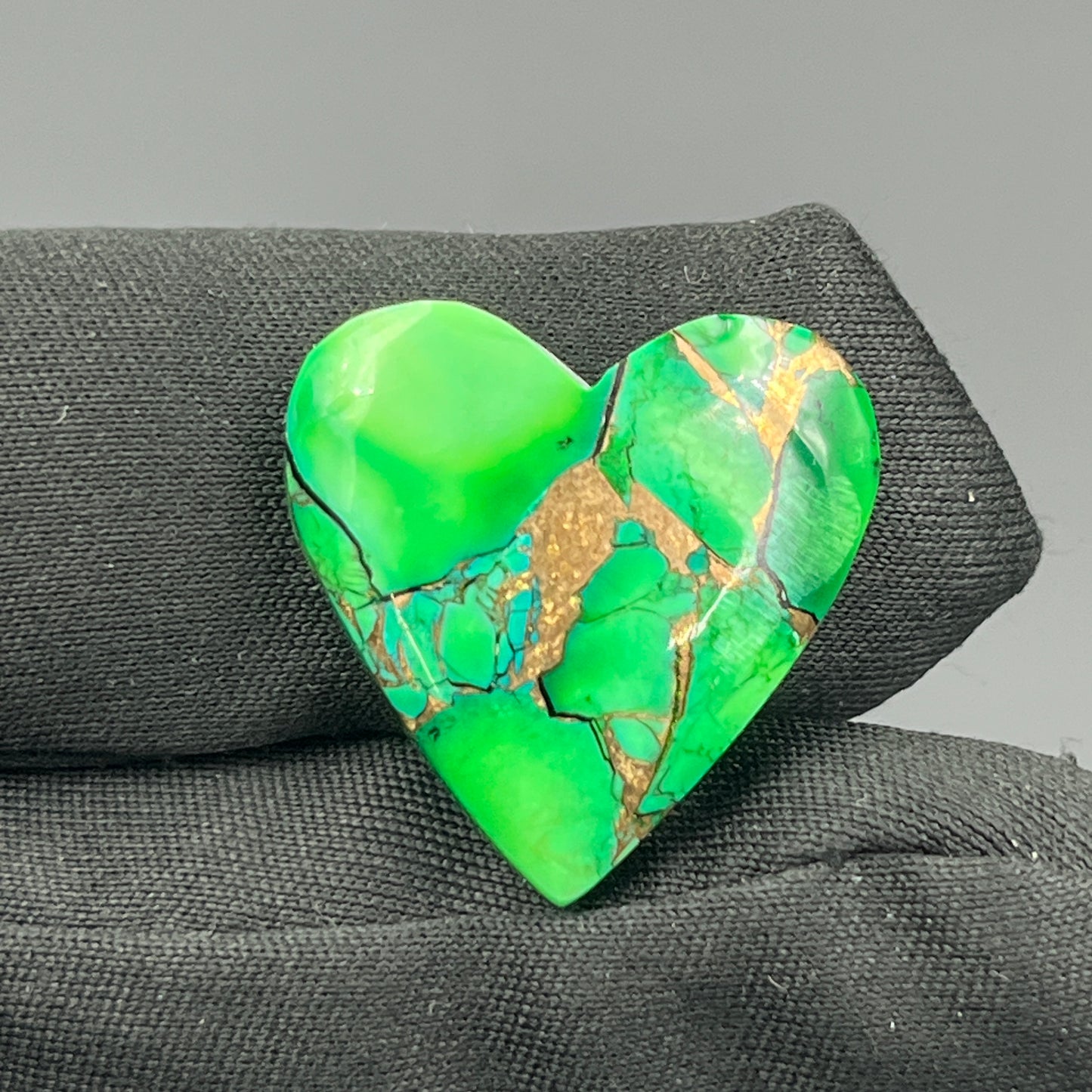 Kingman Forest Green Dahlia - Loose Cab - Heart
