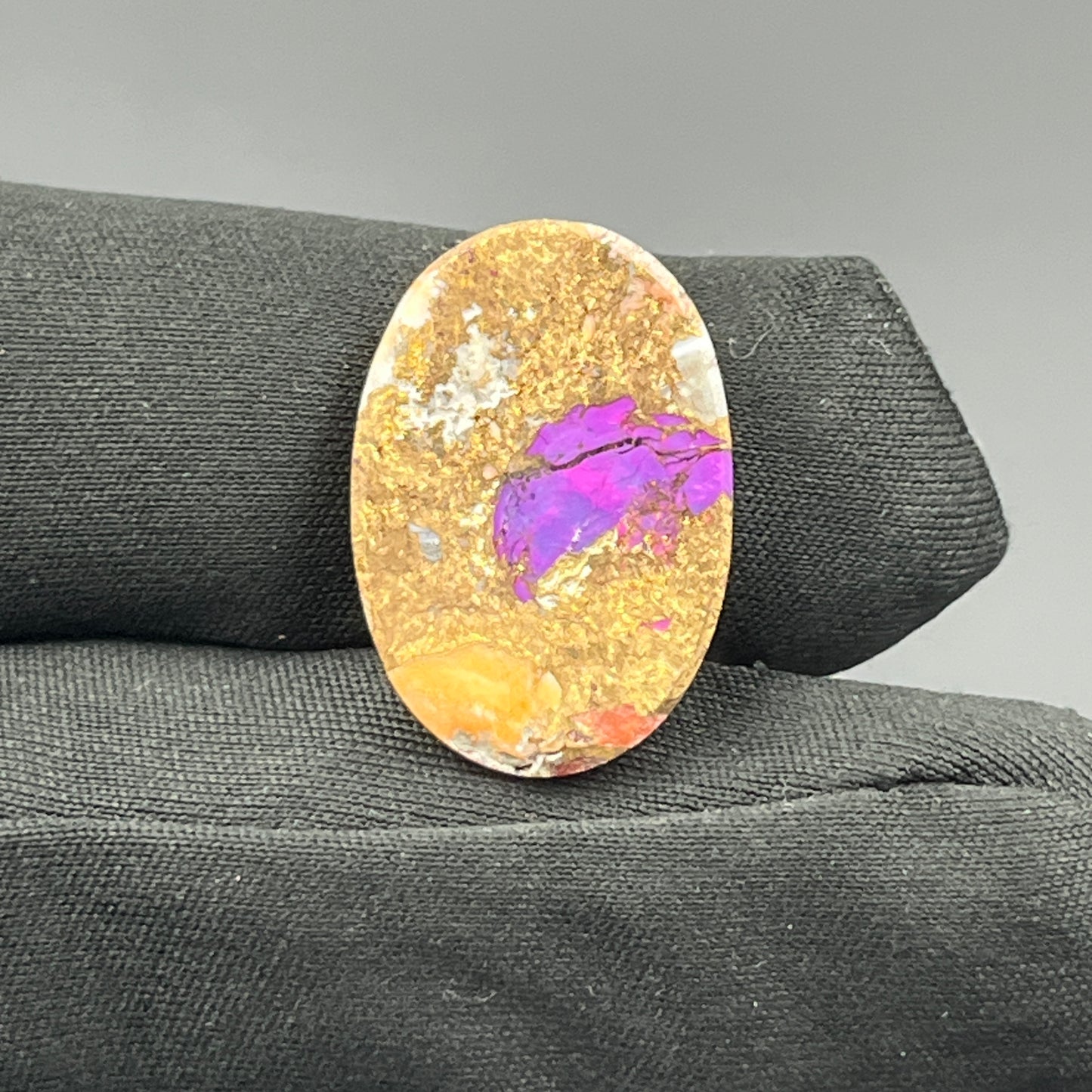 Kingman Purple Oyster Mohave - Loose Cab - Oval