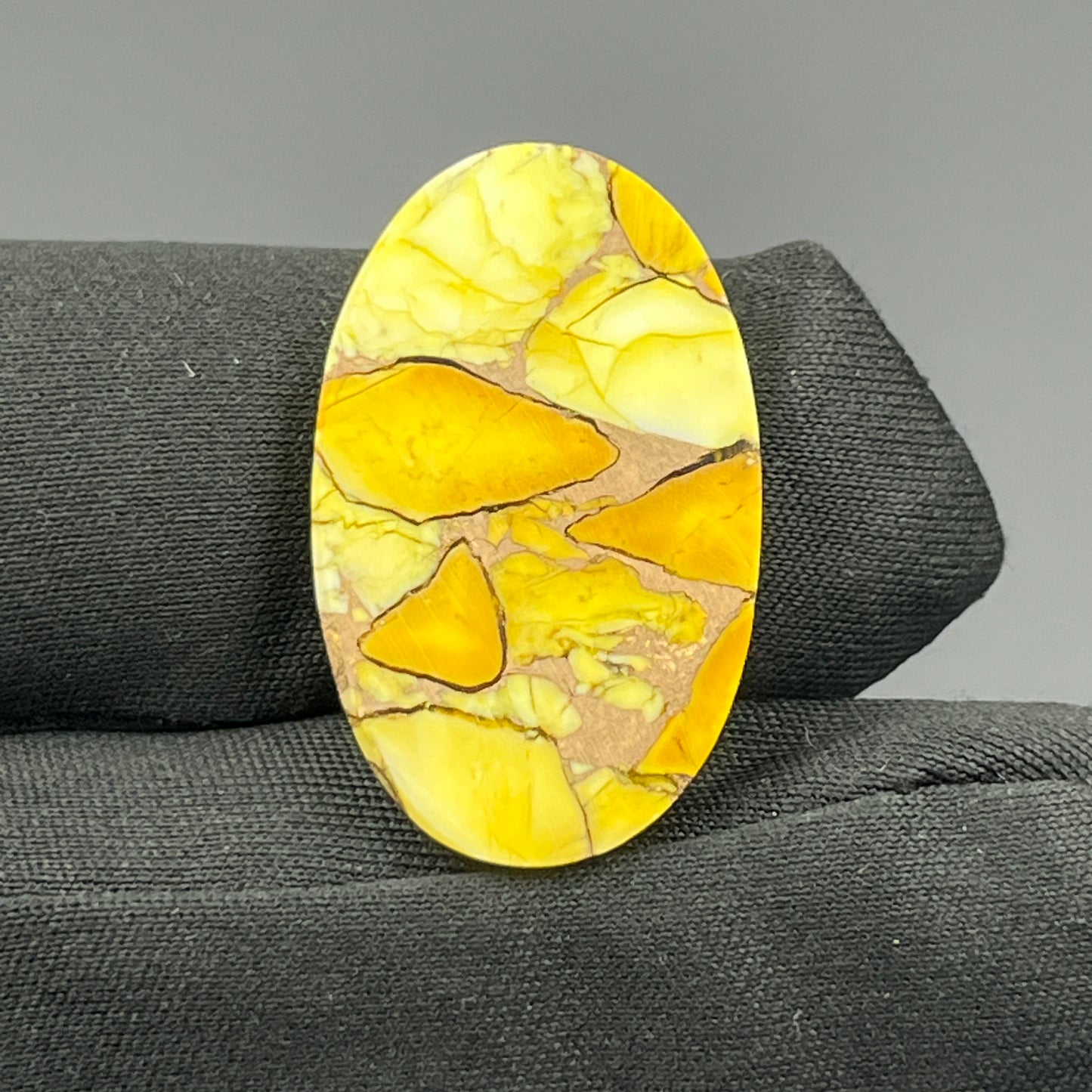 Kingman Honey Dahlia - Loose Cab - Oval