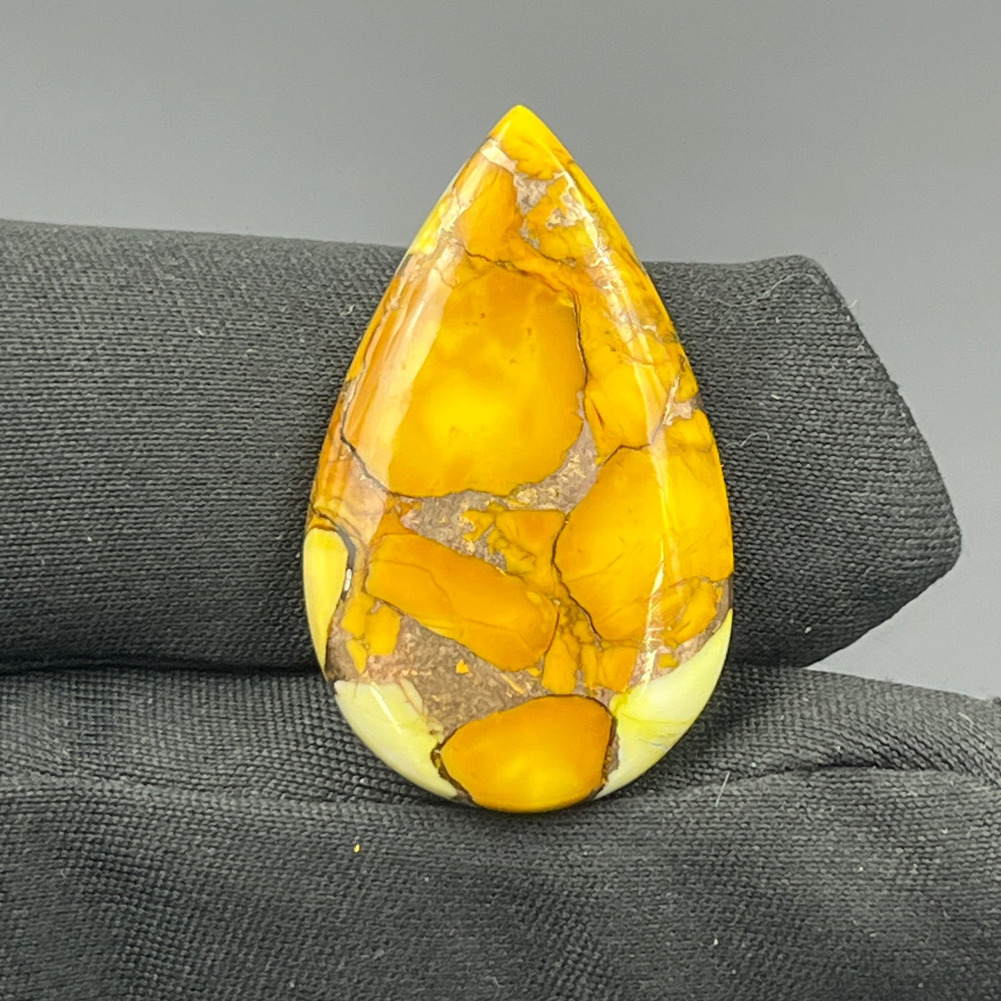 Kingman Honey Dahlia - Loose Cab - Teardrop