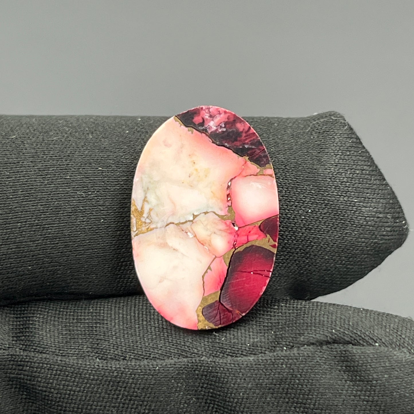 Kingman Red Rose Dahlia - Loose Cab -  Oval