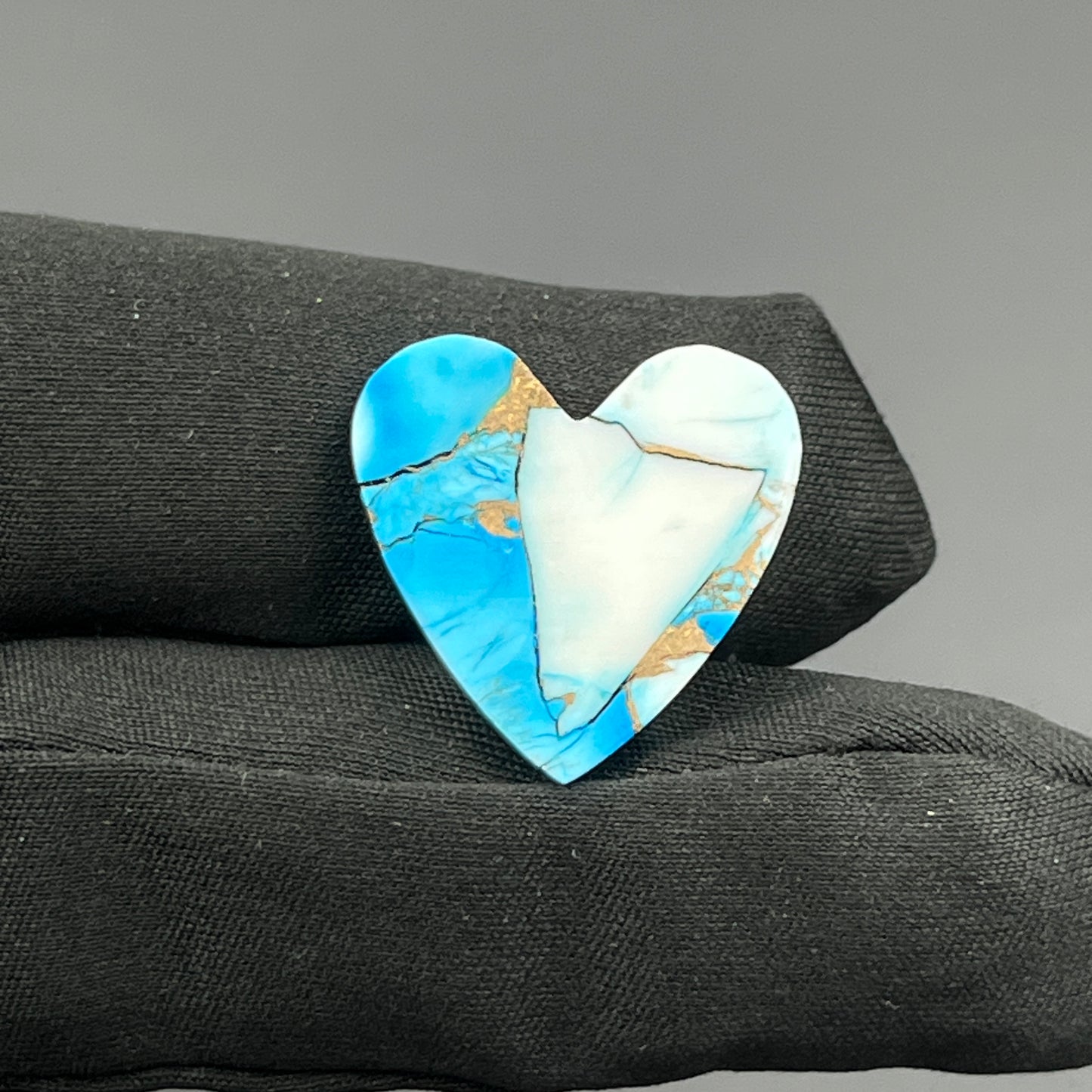 Kingman Ice Blue Dahlia - Loose Cabs - Heart