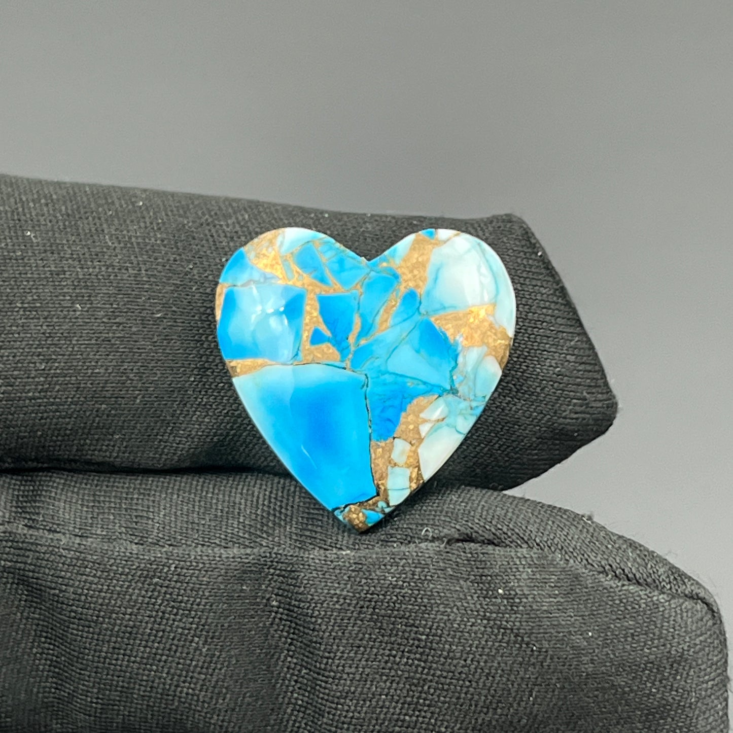 Kingman Ice Blue Dahlia - Loose Cabs - Heart