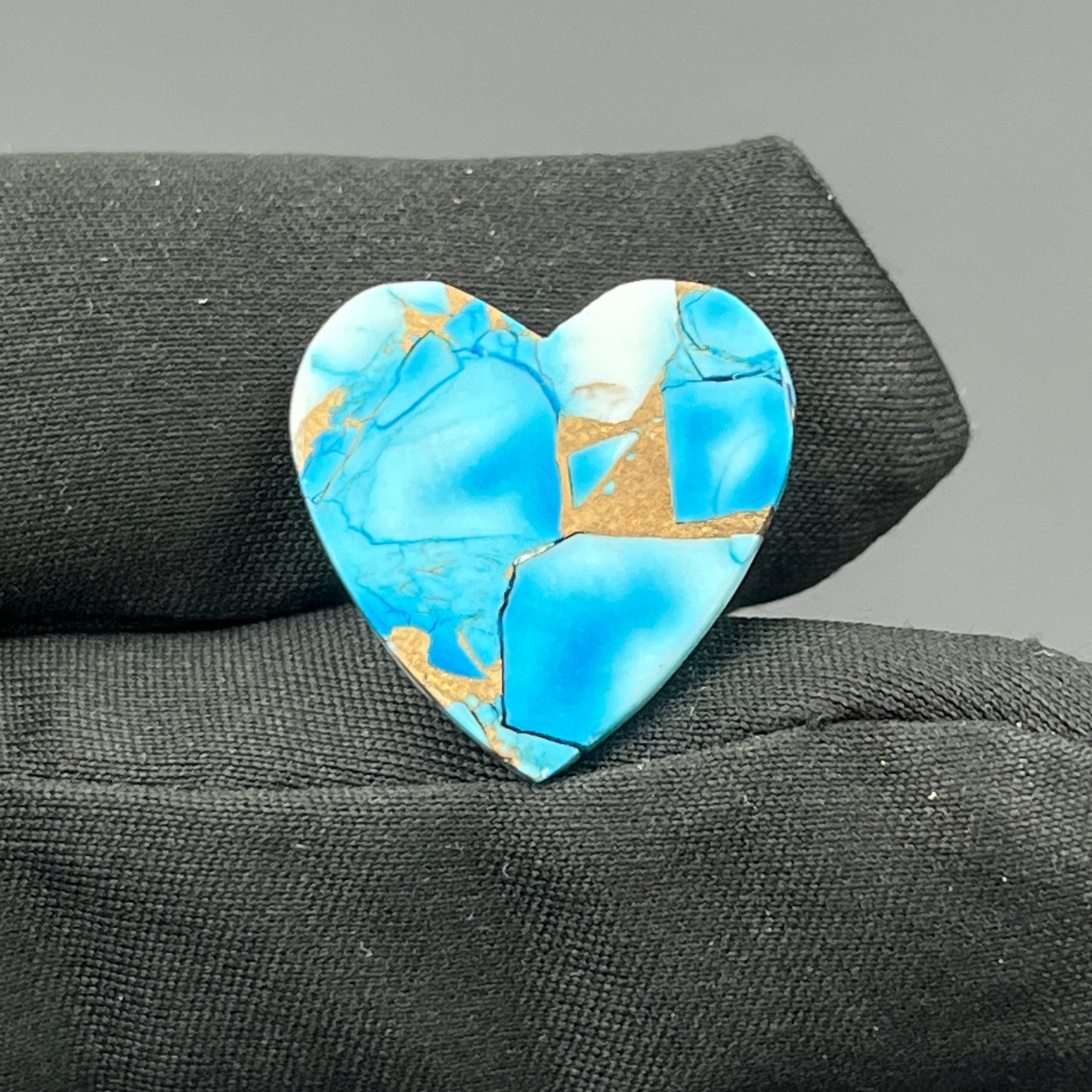 Kingman Ice Blue Dahlia - Loose Cabs - Heart