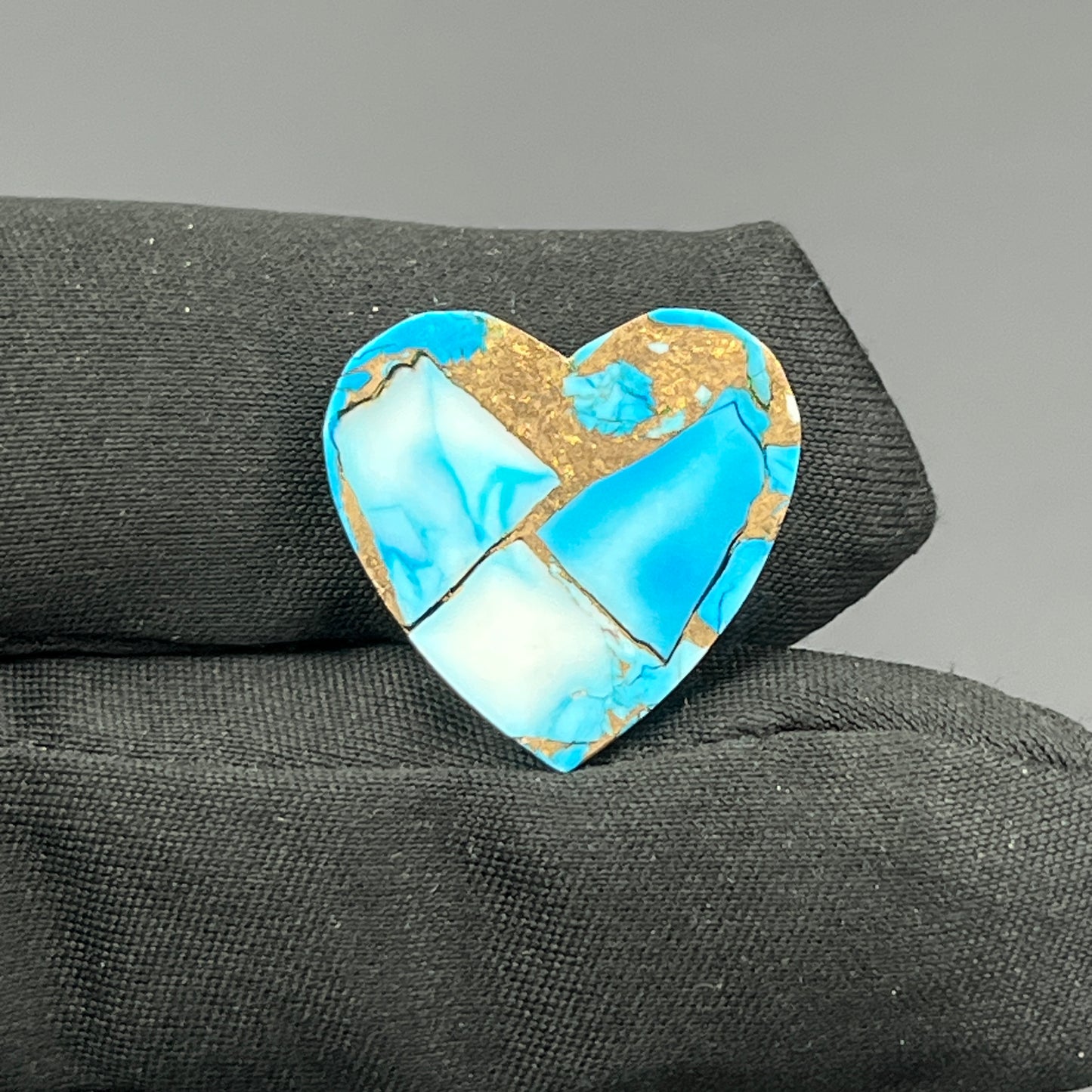 Kingman Ice Blue Dahlia - Loose Cabs - Heart