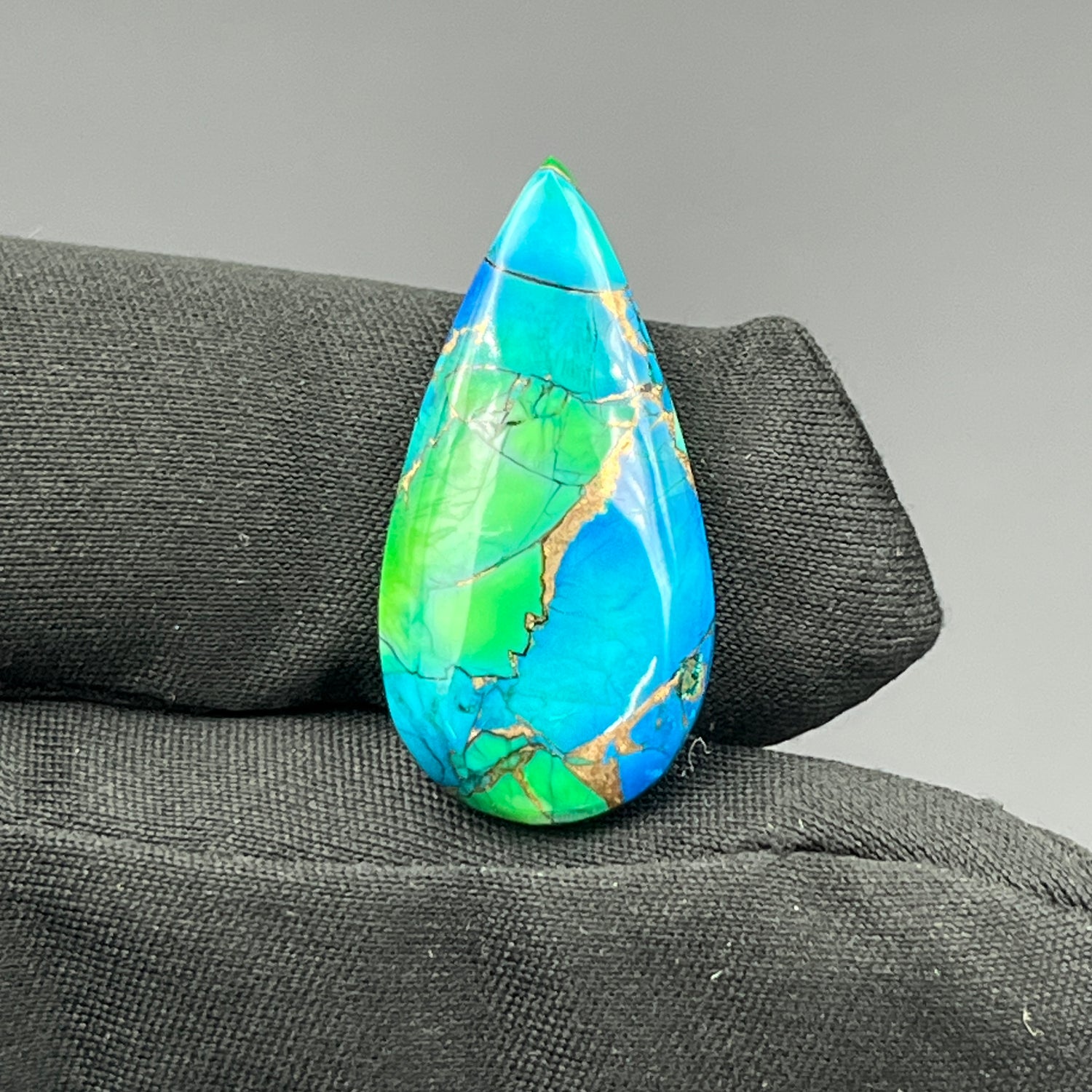 Kingman Peacock Dahlia - Loose Cab - Teardrop