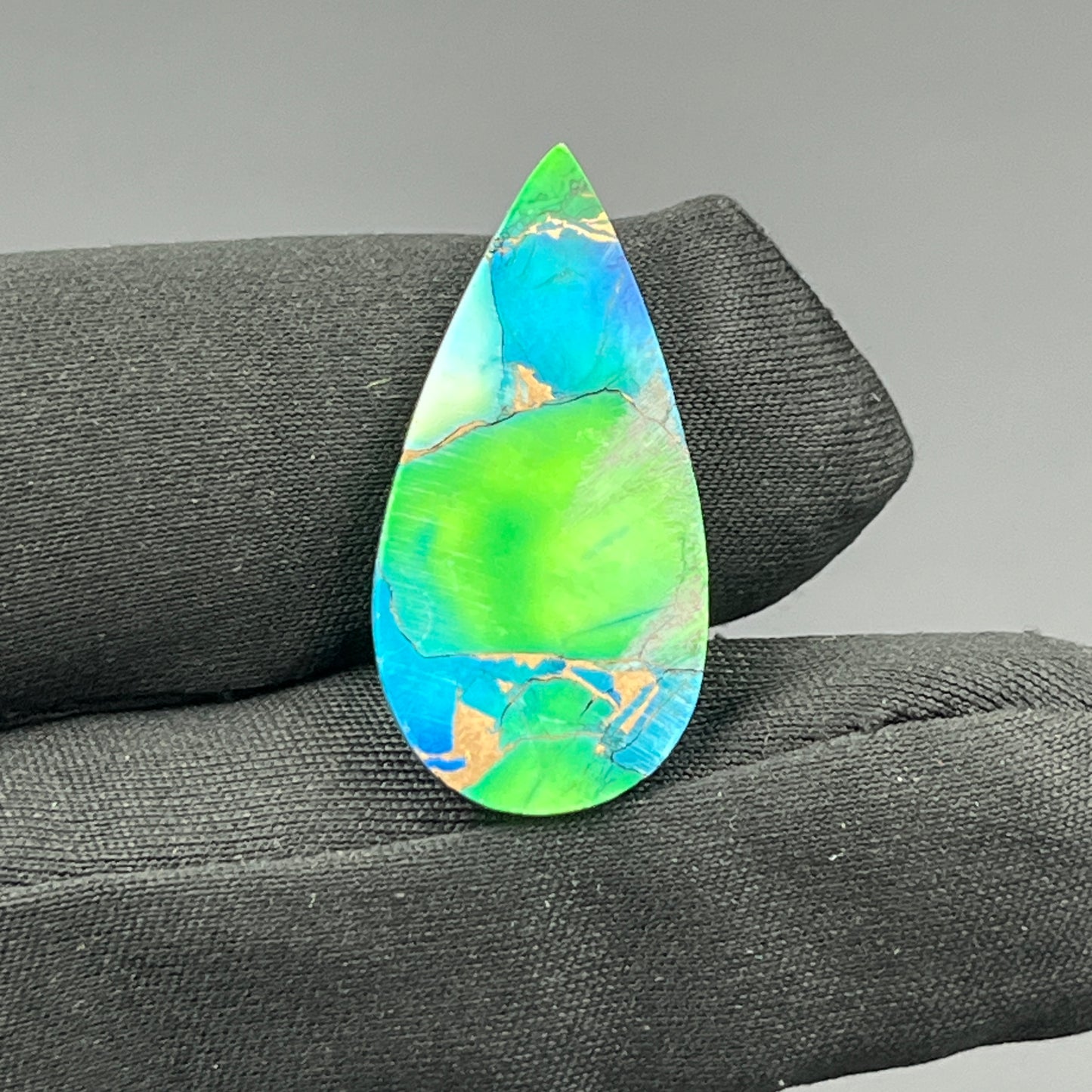 Kingman Peacock Dahlia - Loose Cab - Teardrop