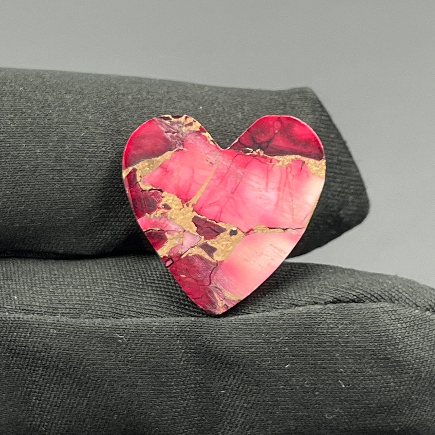 Kingman Red Rose Dahlia - Loose Cab -  Heart