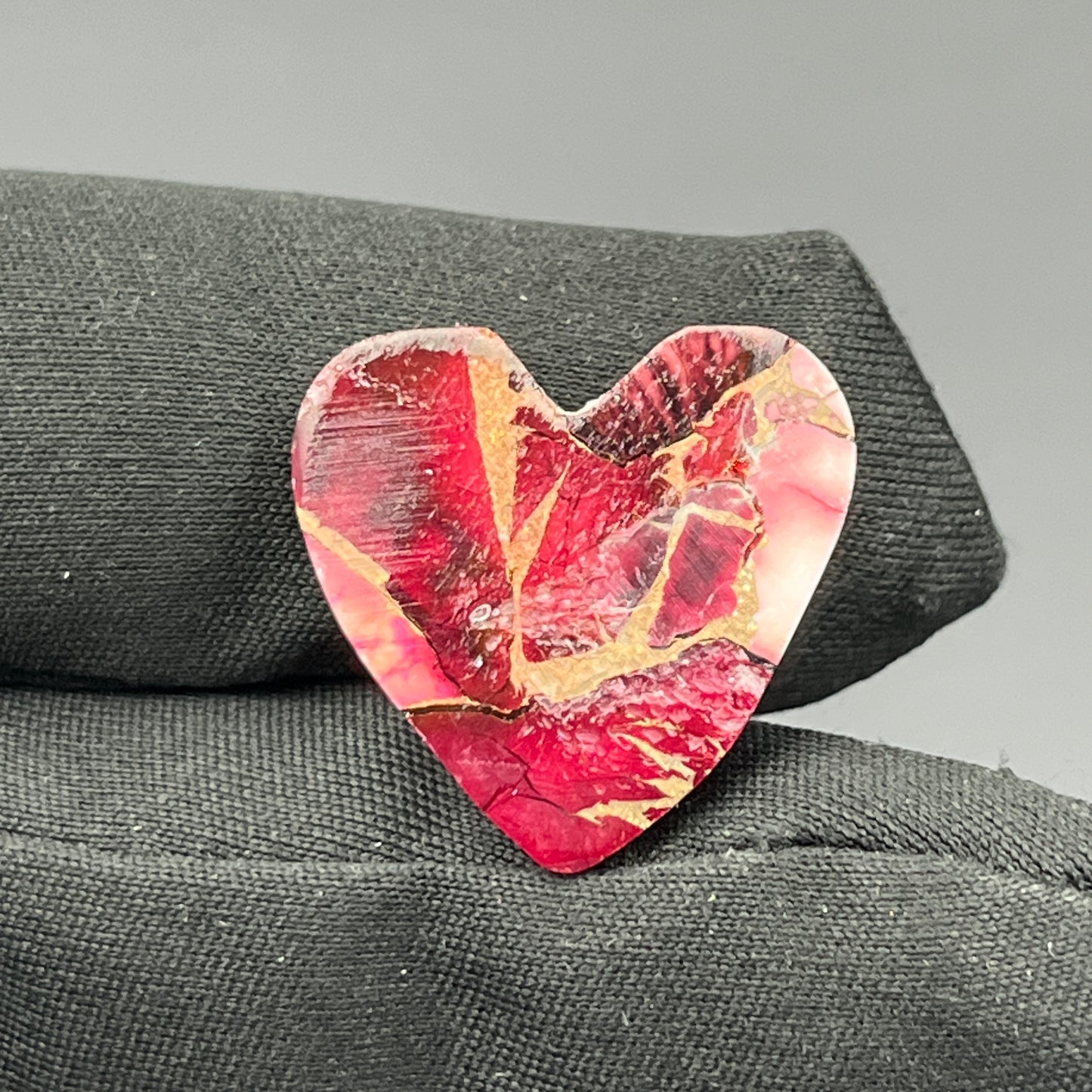Kingman Red Rose Dahlia - Loose Cab -  Heart