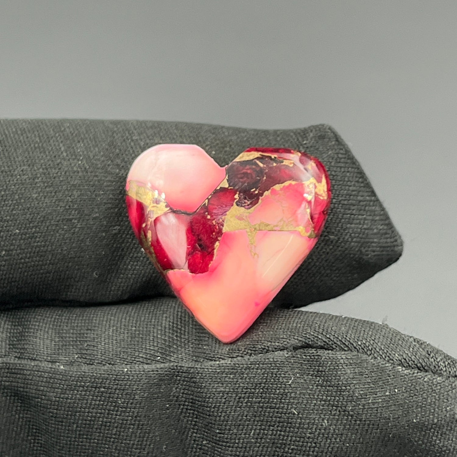Kingman Red Rose Dahlia - Loose Cab -  Heart