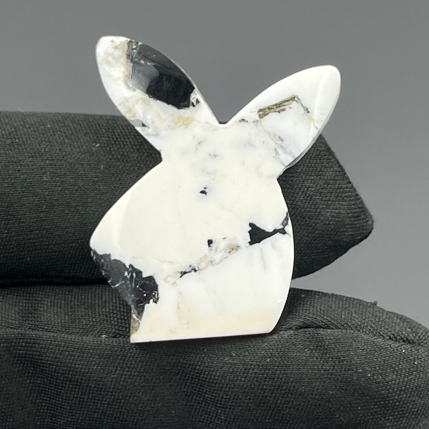 Kingman White Buffalo Turquoise - Loose Cab - Bunny