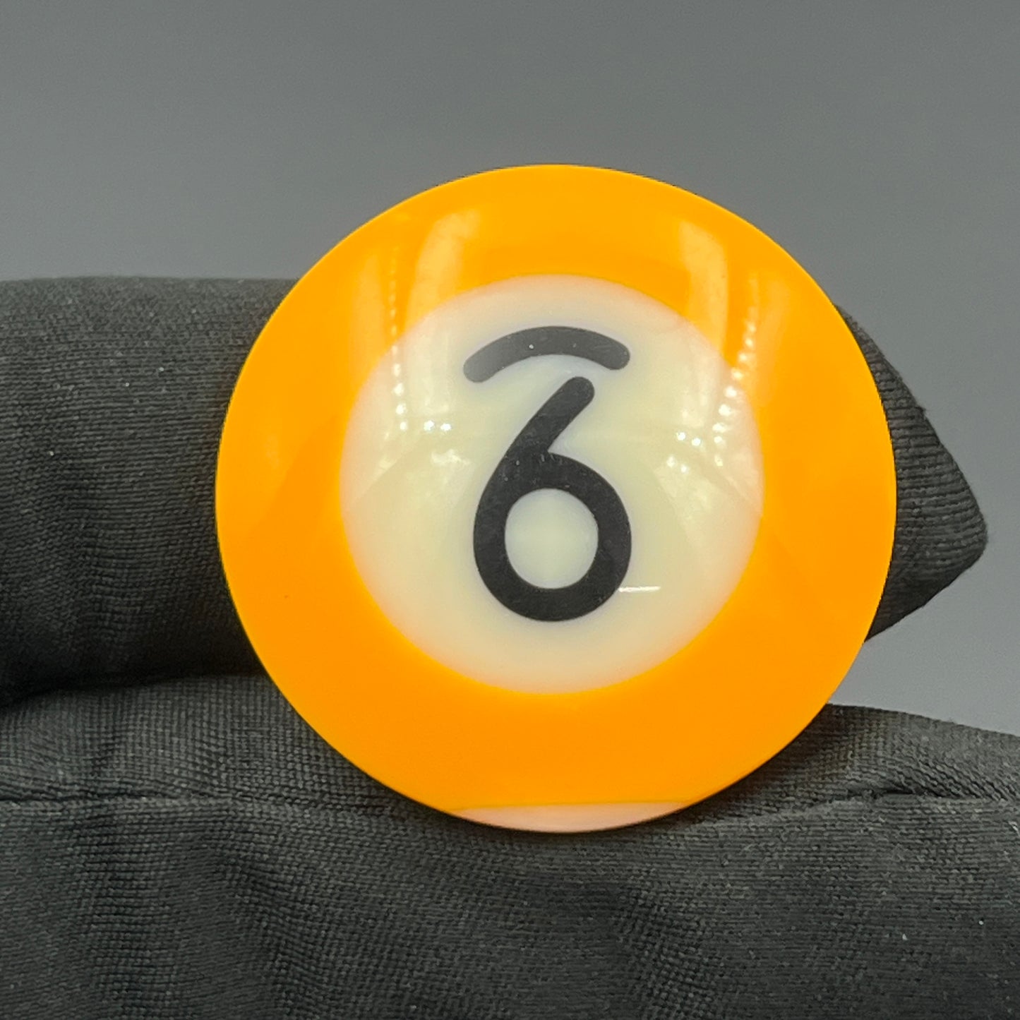 Billiards Cabochon - Round - 09