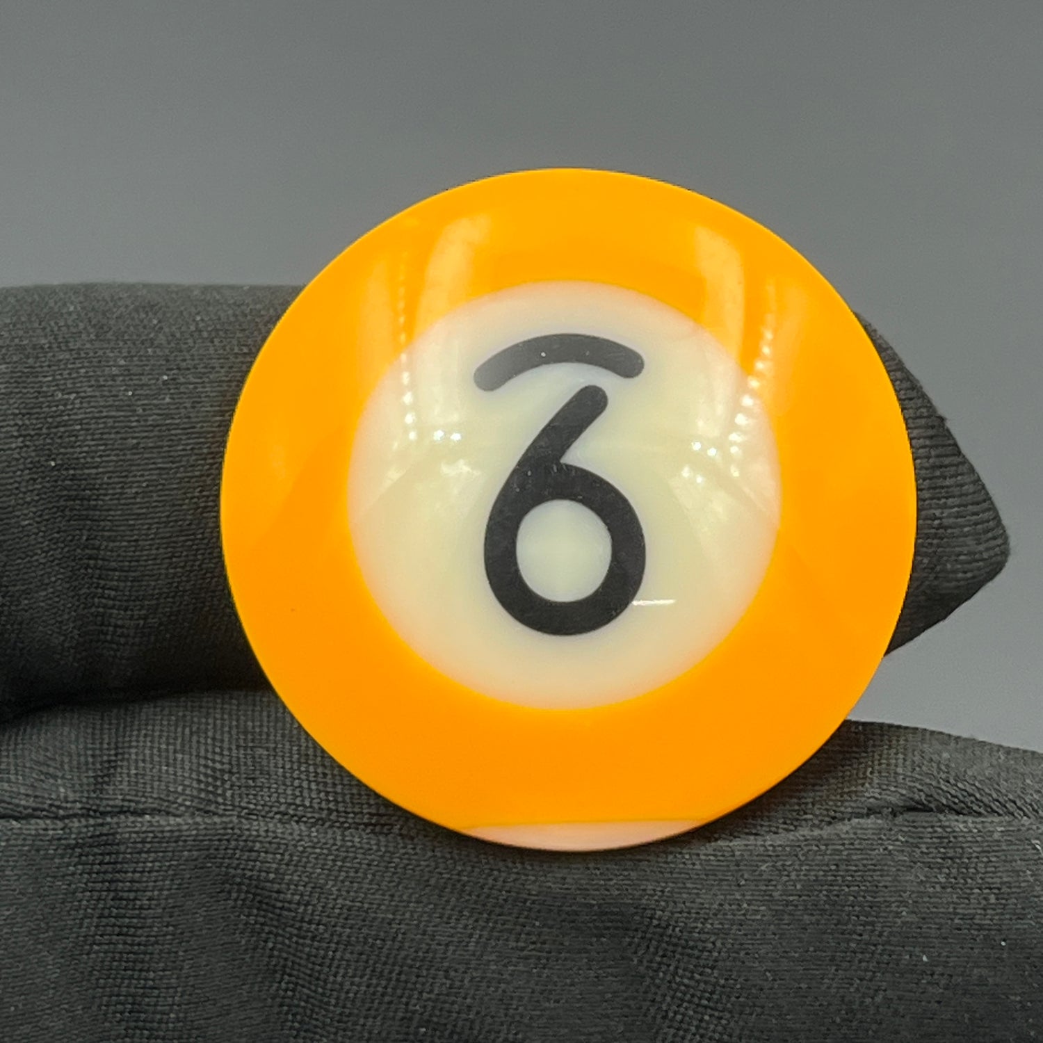 Billiards Cabochon - Round - 09