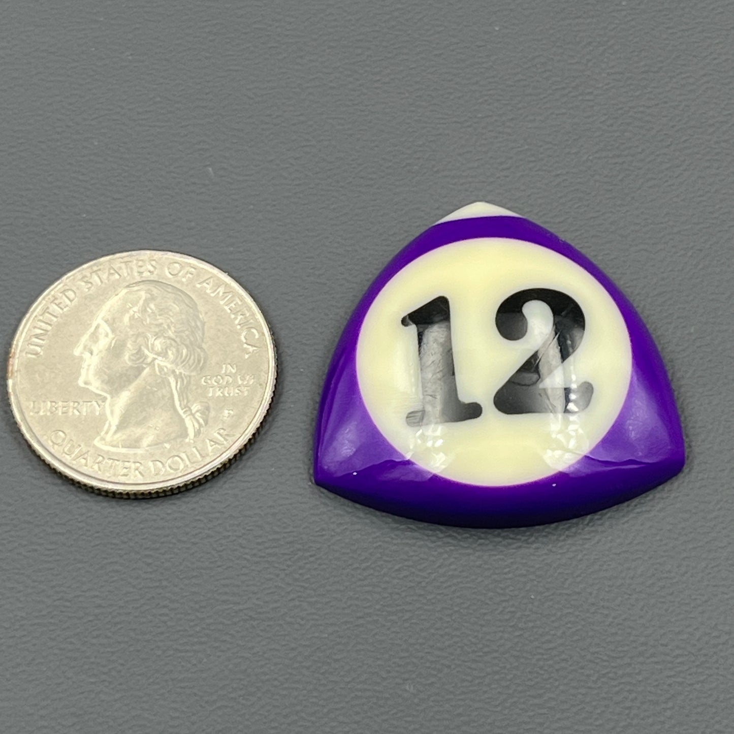 Billiards Cabochon - Trillion - 12
