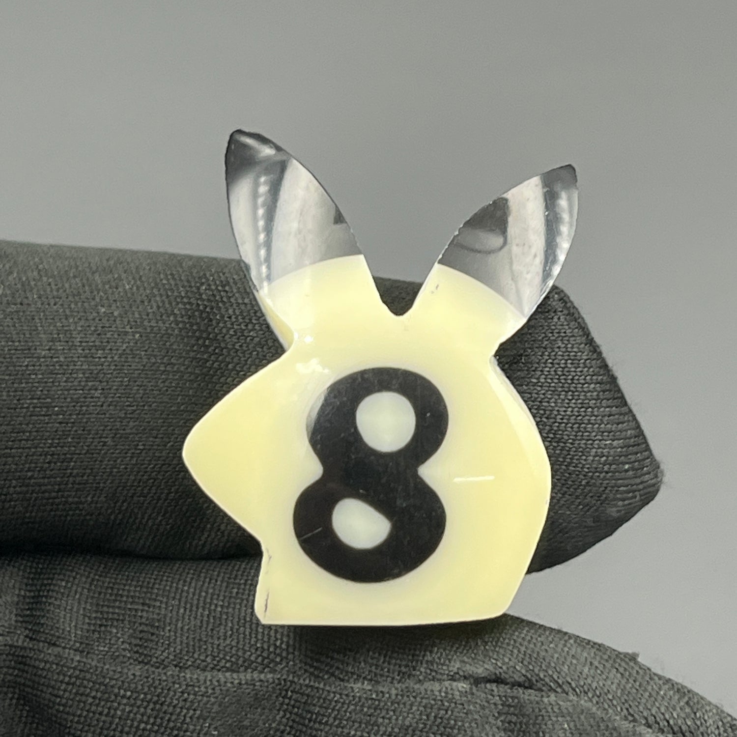 Billiards Cabochon - Bunny - 8