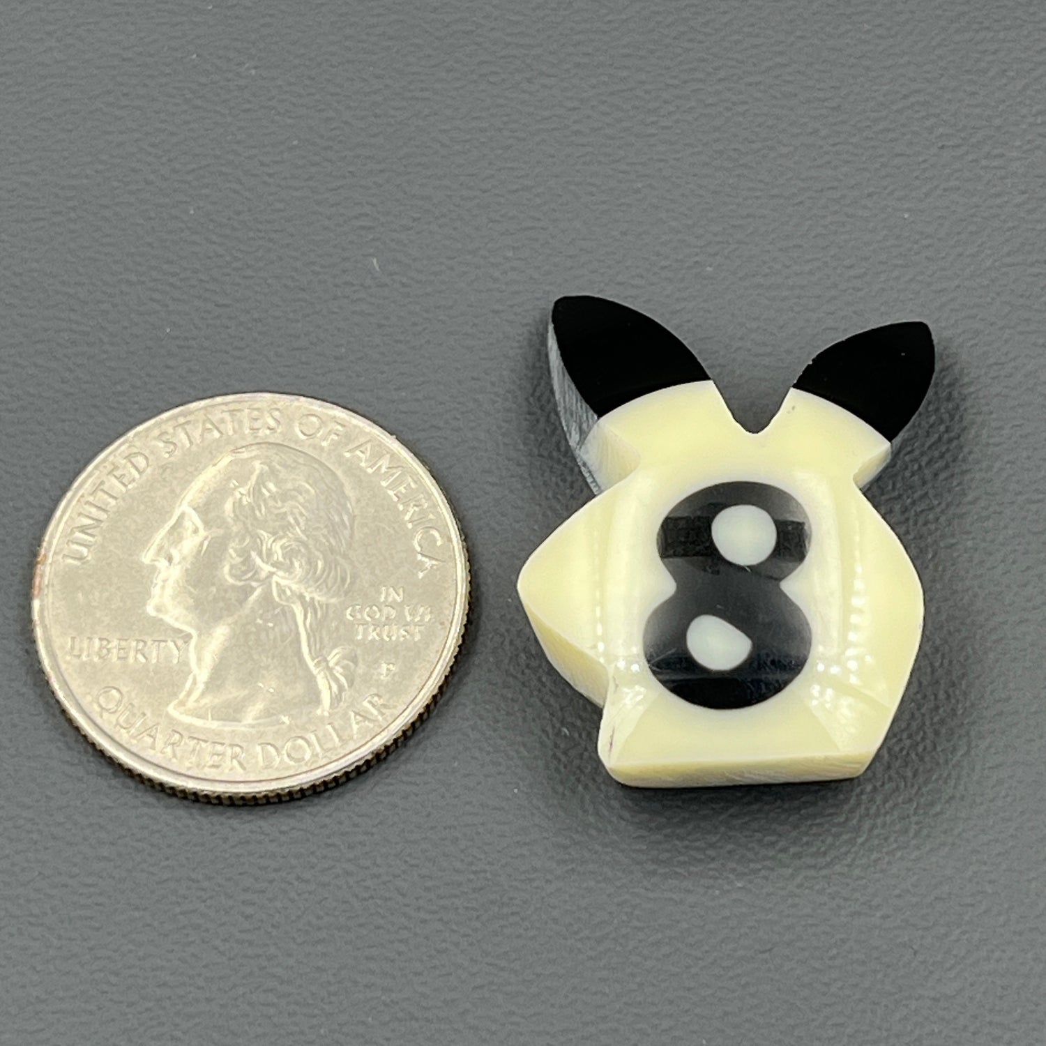 Billiards Cabochon - Bunny - 8