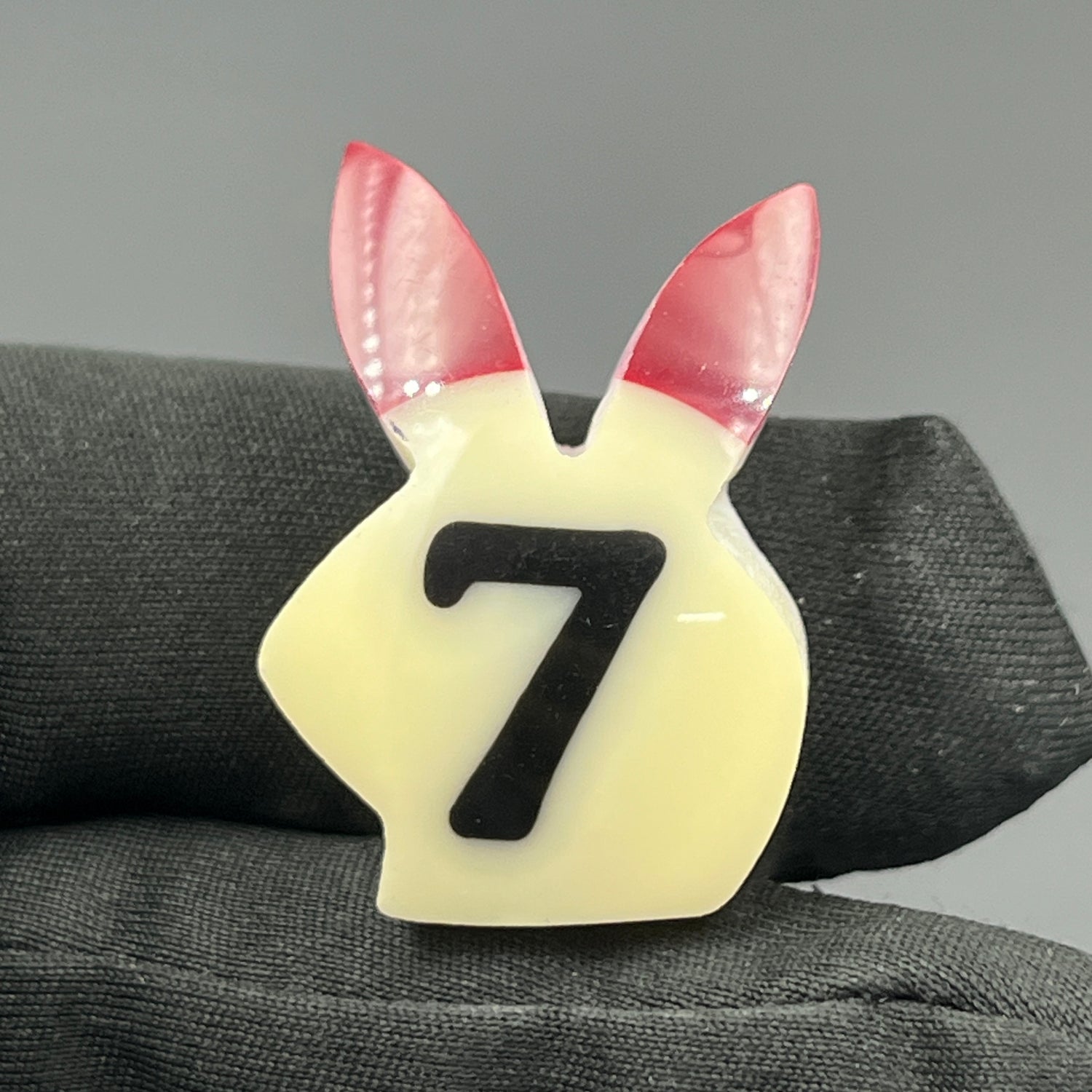 Billiards Cabochon - Bunny - 7