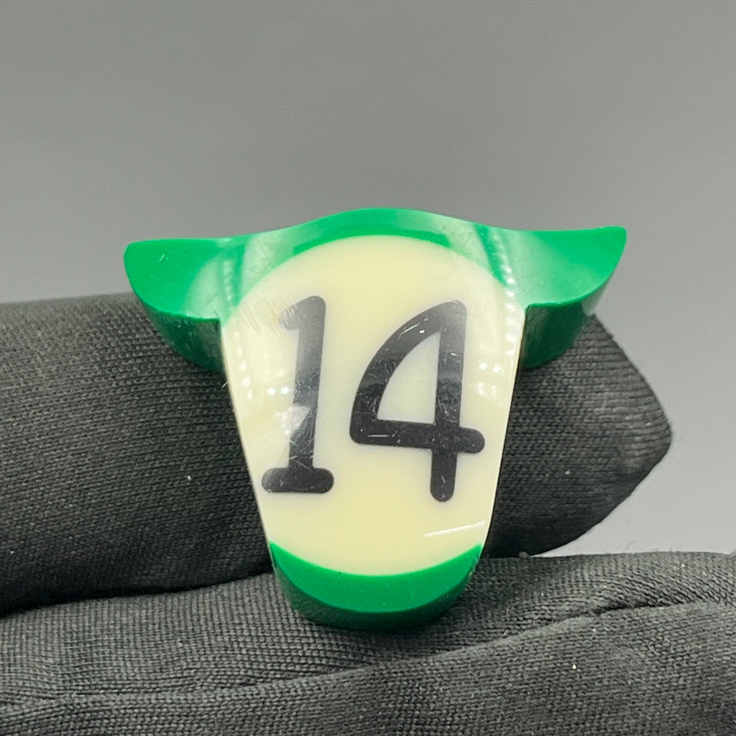 Billiards Cabochon - Bull - 14