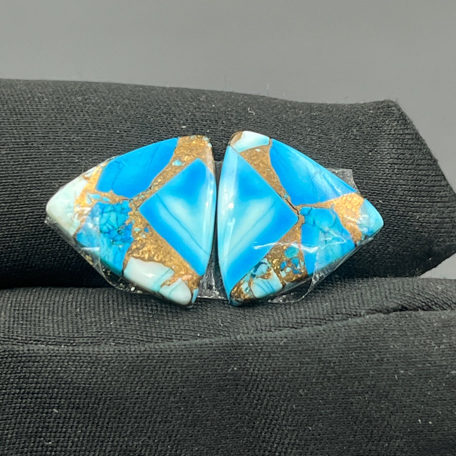 Kingman Ice Blue Dahlia - Matching Pairs - Trillion