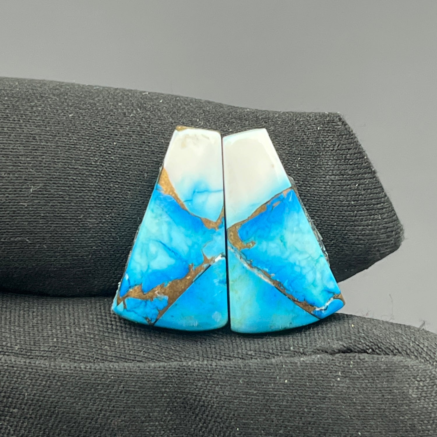 Kingman Ice Blue Dahlia - Matching Pairs - Tumble