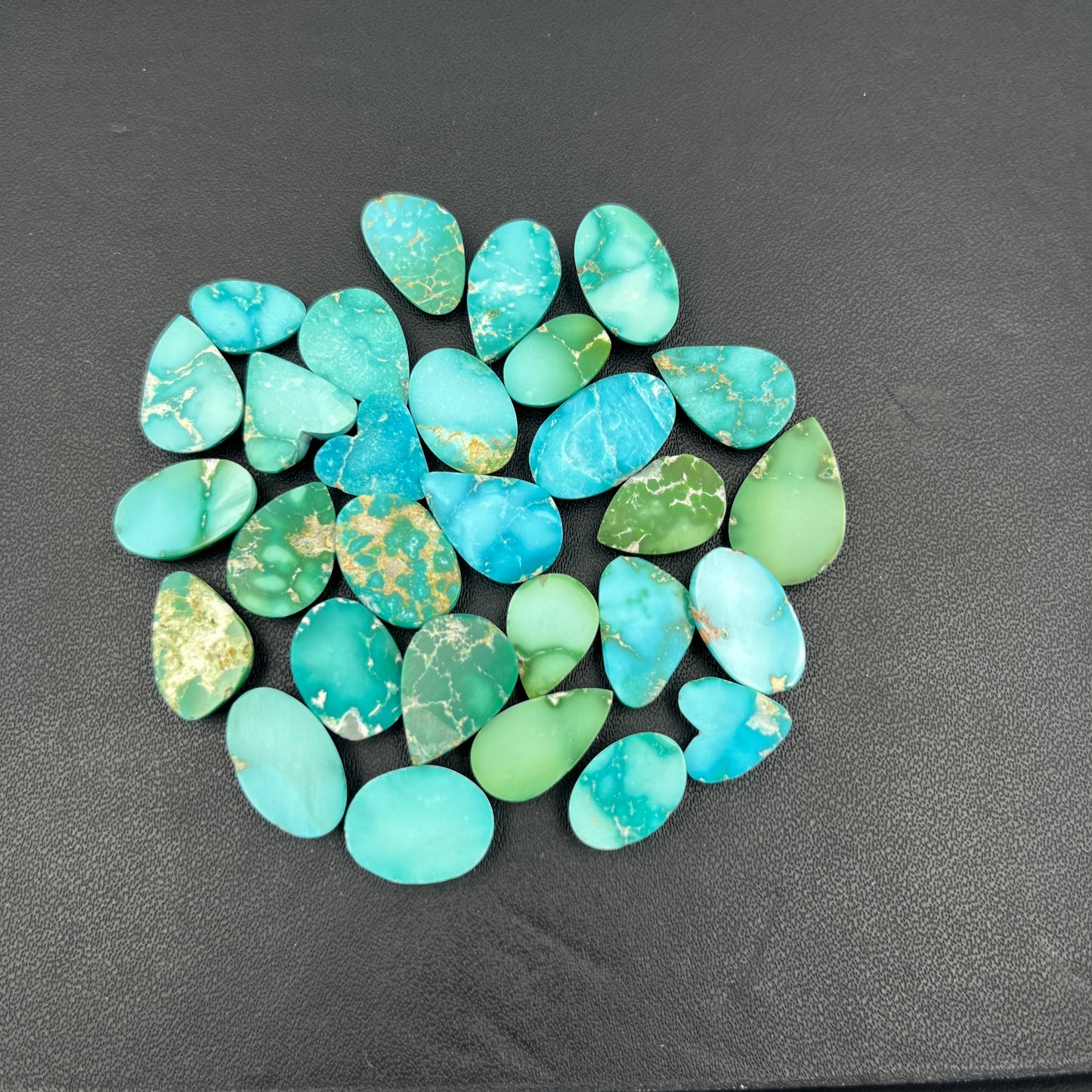 Emerald Valley Turquoise - Loose Cab Wholesale Lot - 29 Pcs